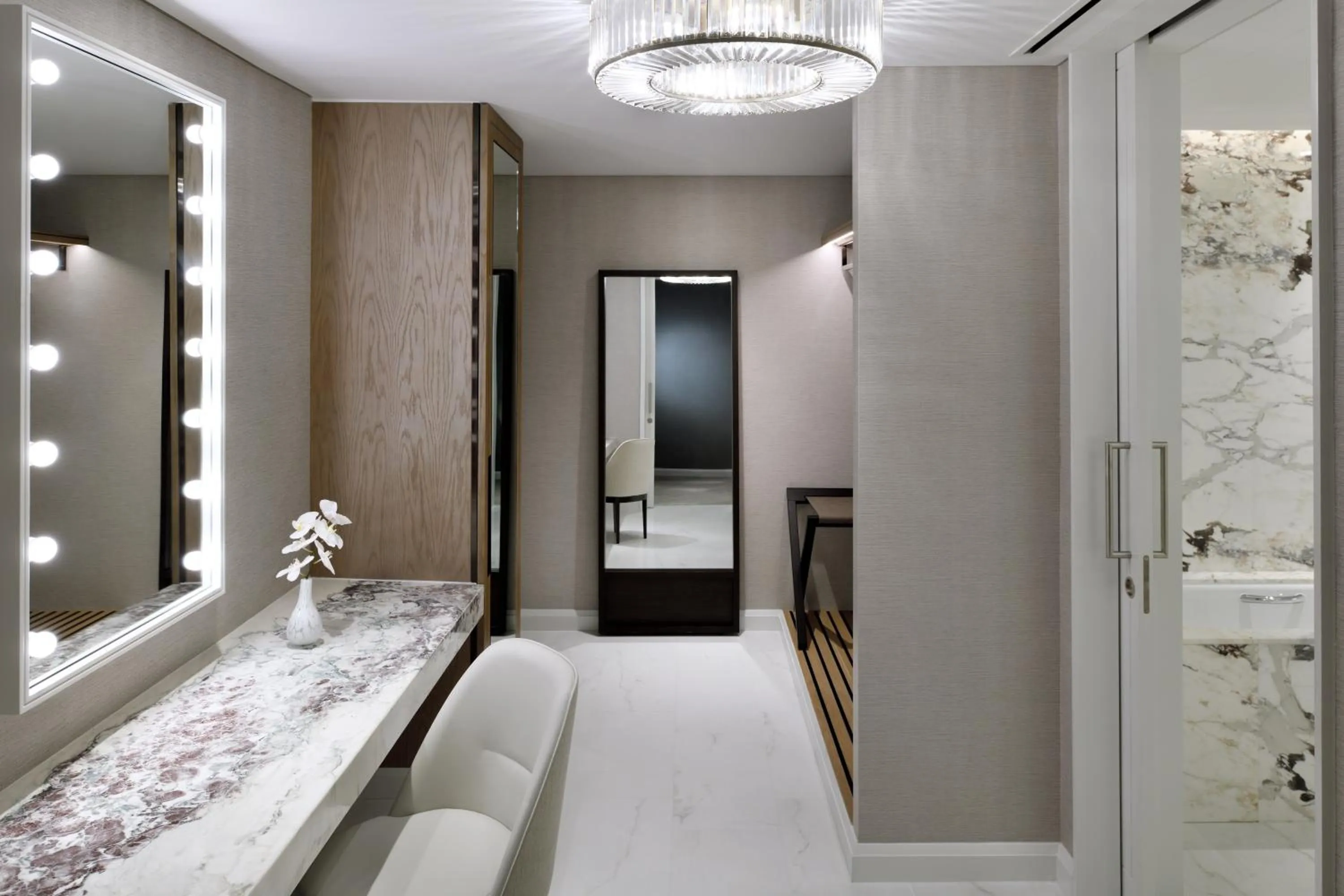 Bathroom, Bed in Address Downtown