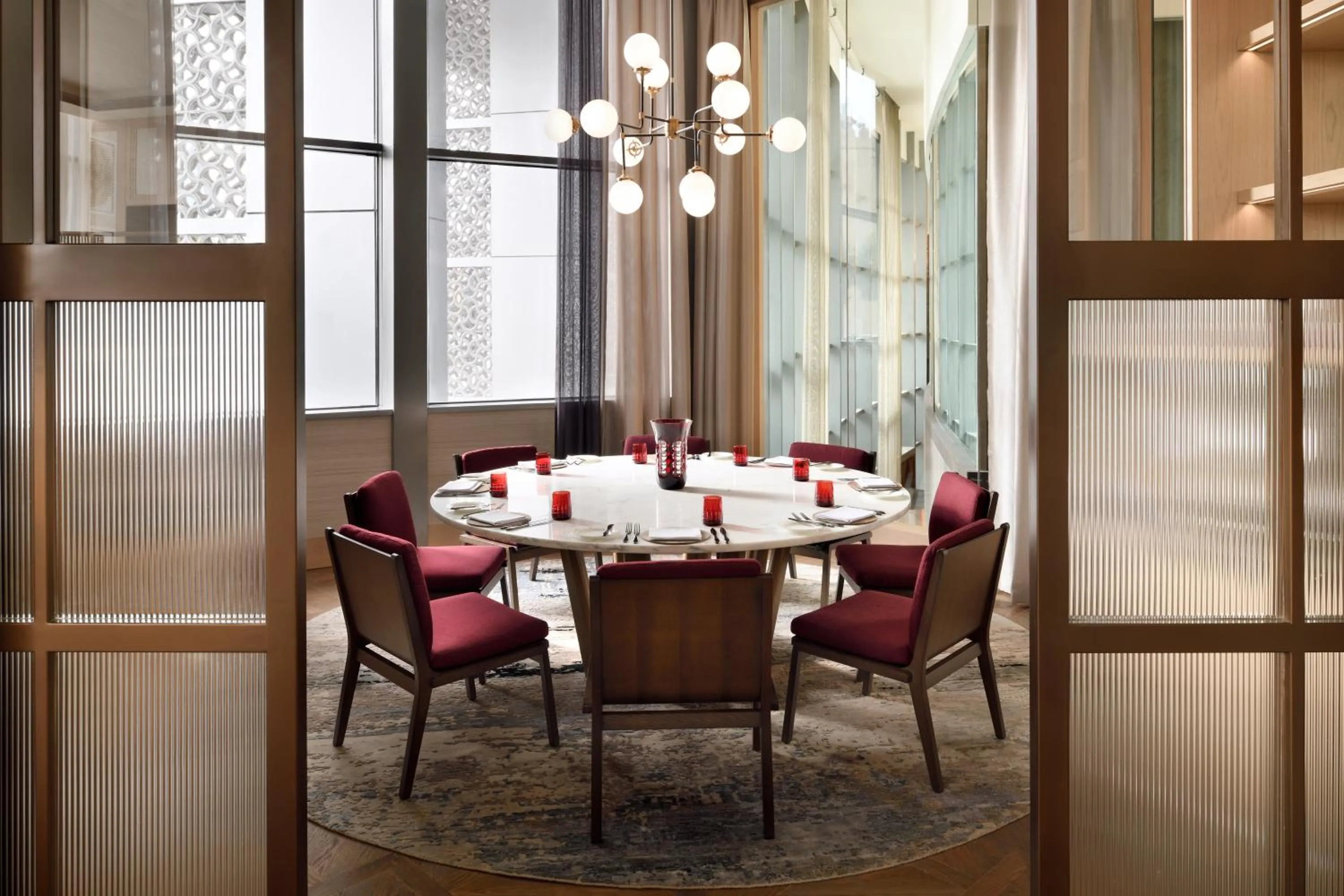 Restaurant/places to eat in Address Downtown