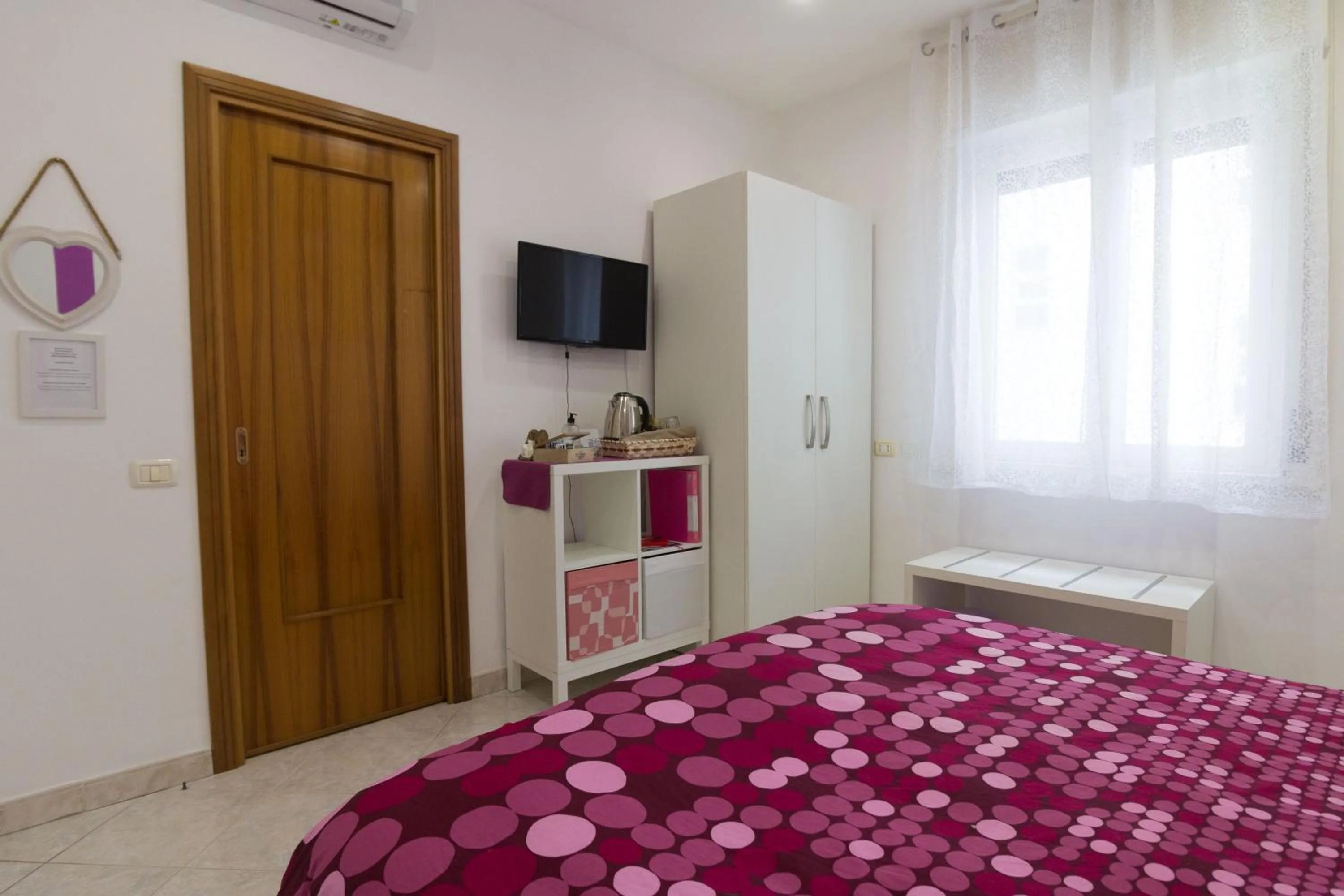 Photo of the whole room, Bed in Maison Lillina