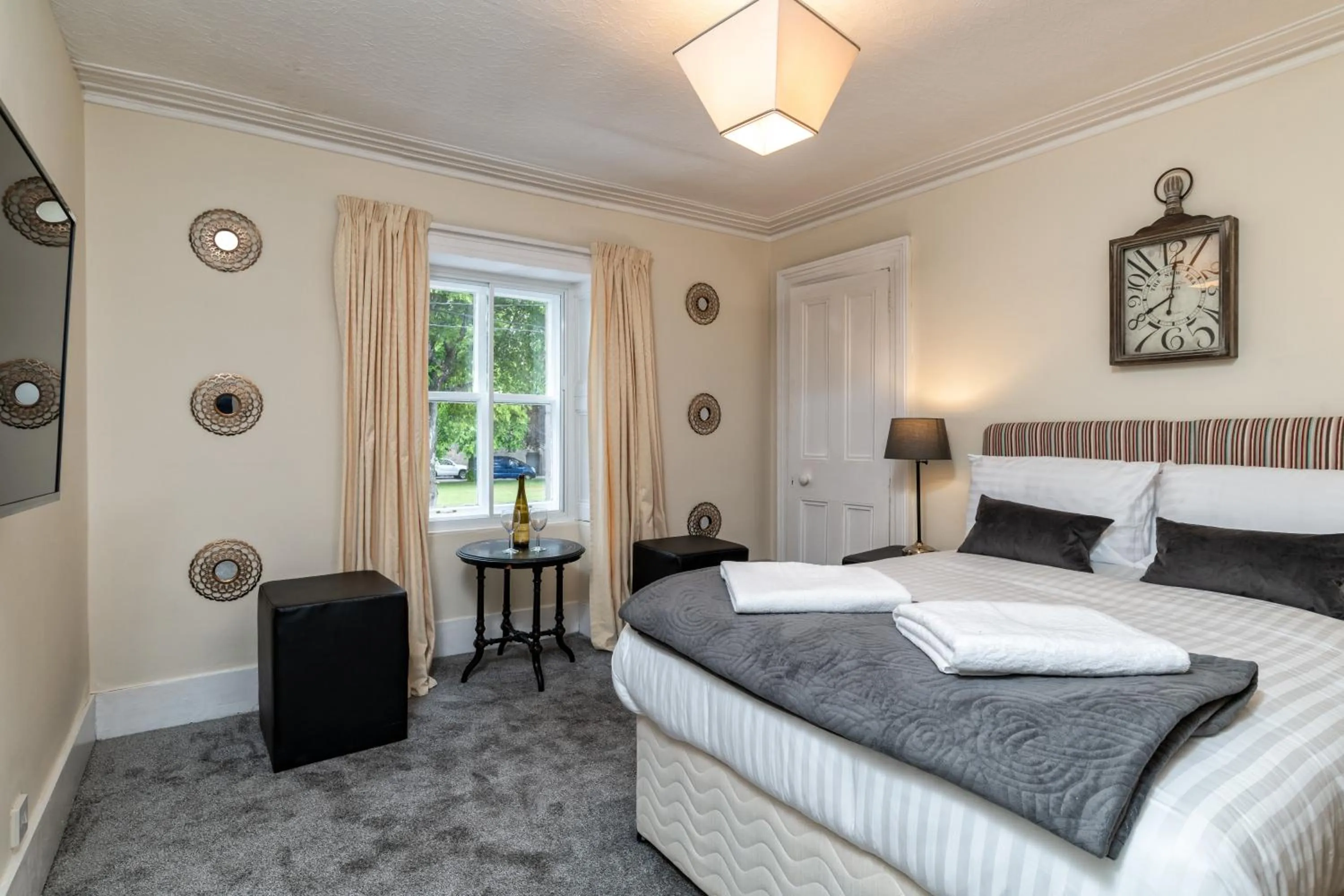 Photo of the whole room, Bed in The Green Inn Rooms