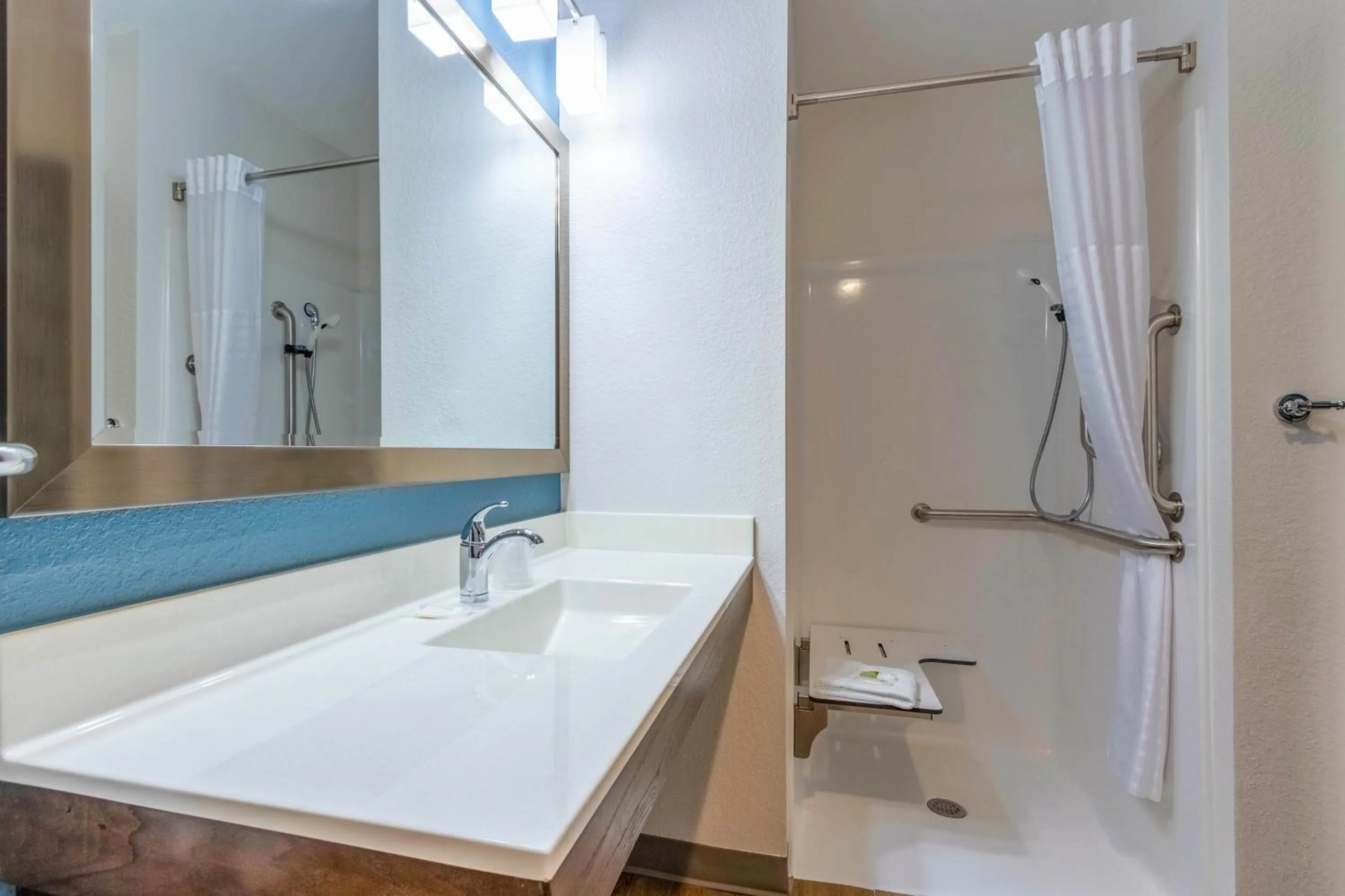 WoodSpring Suites Jacksonville - South