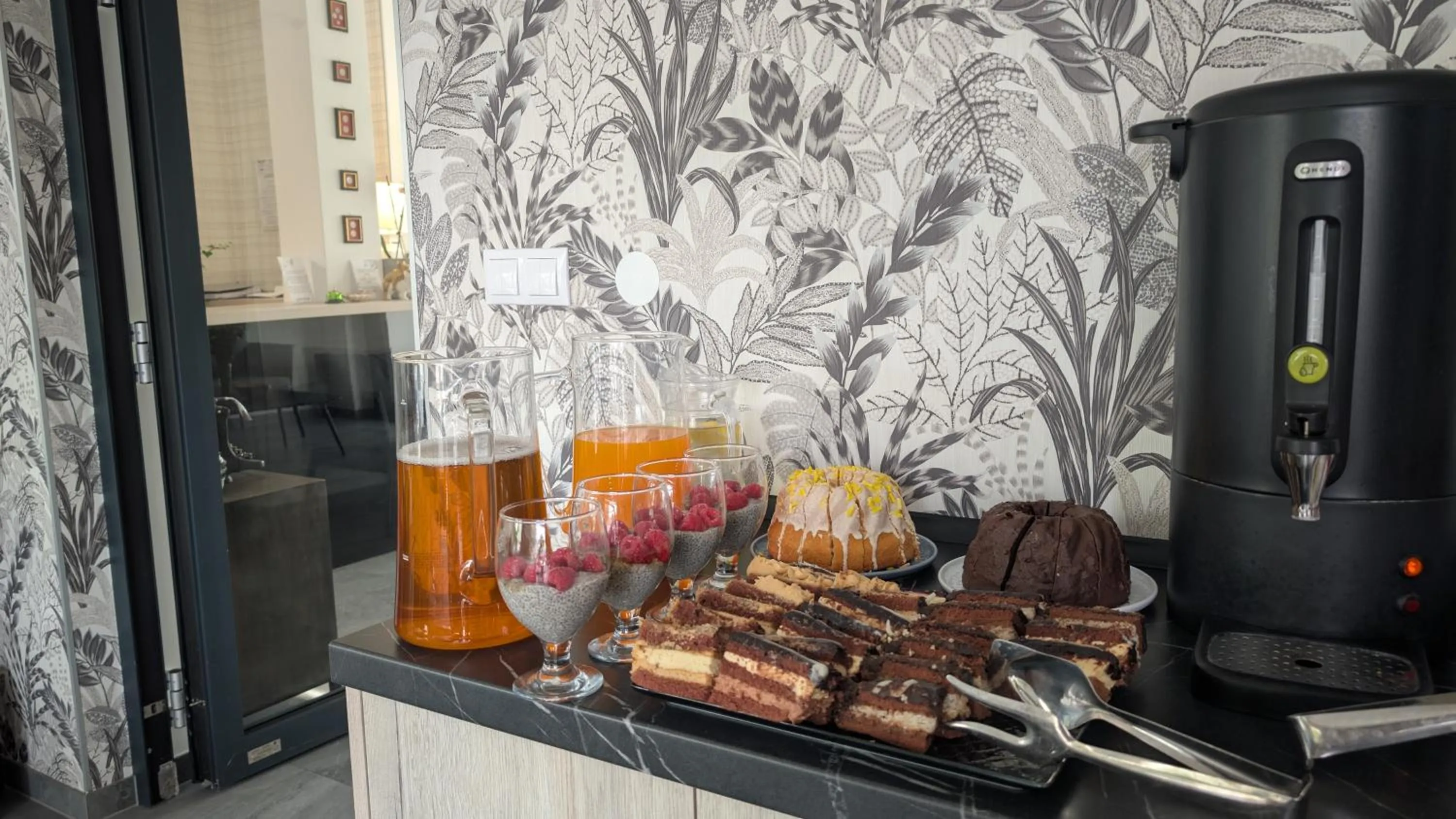 Breakfast in Aparthotel PARADISE Dziwnówek