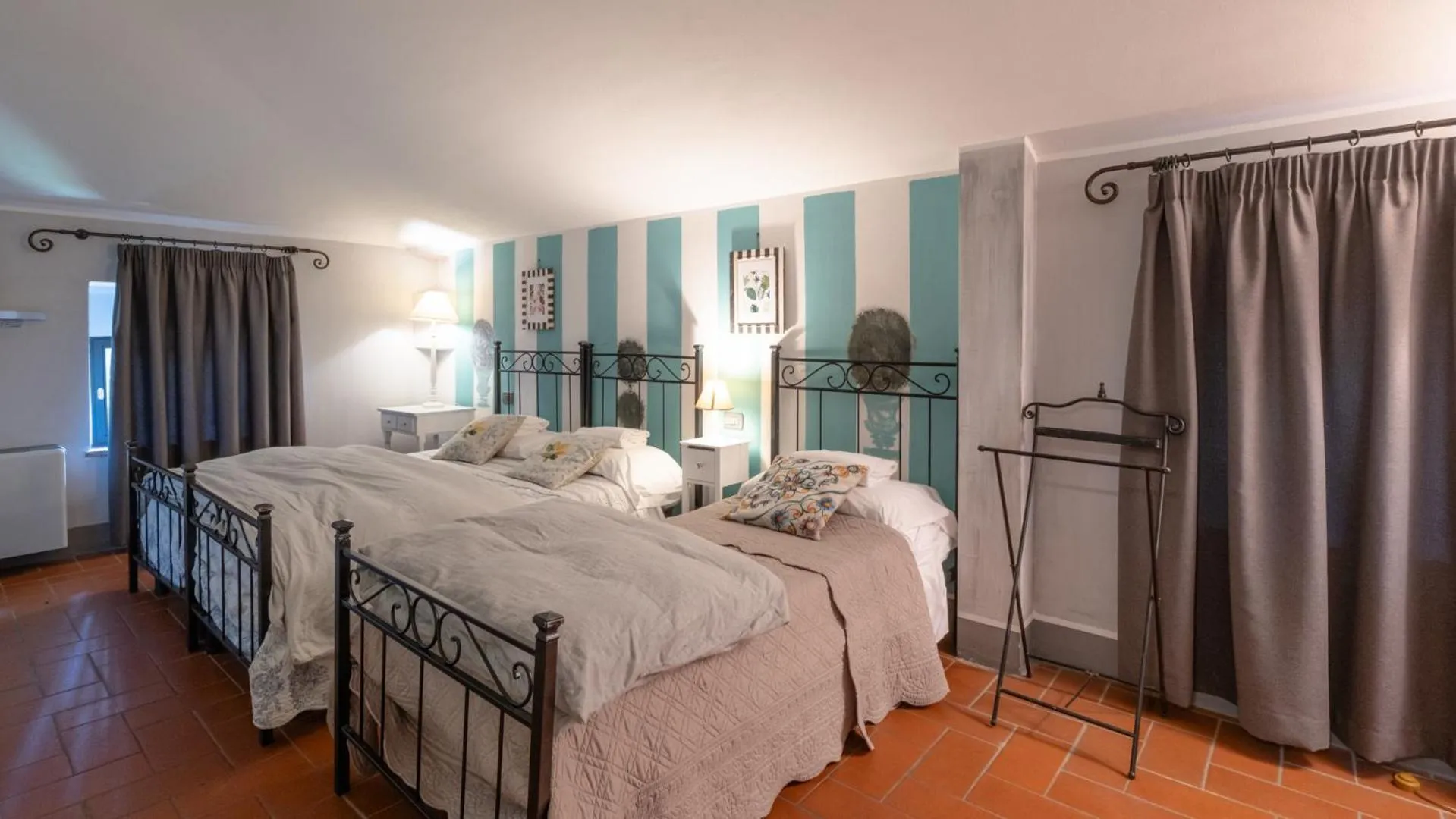 Bedroom, Bed in Il Castagnolo Country B&B