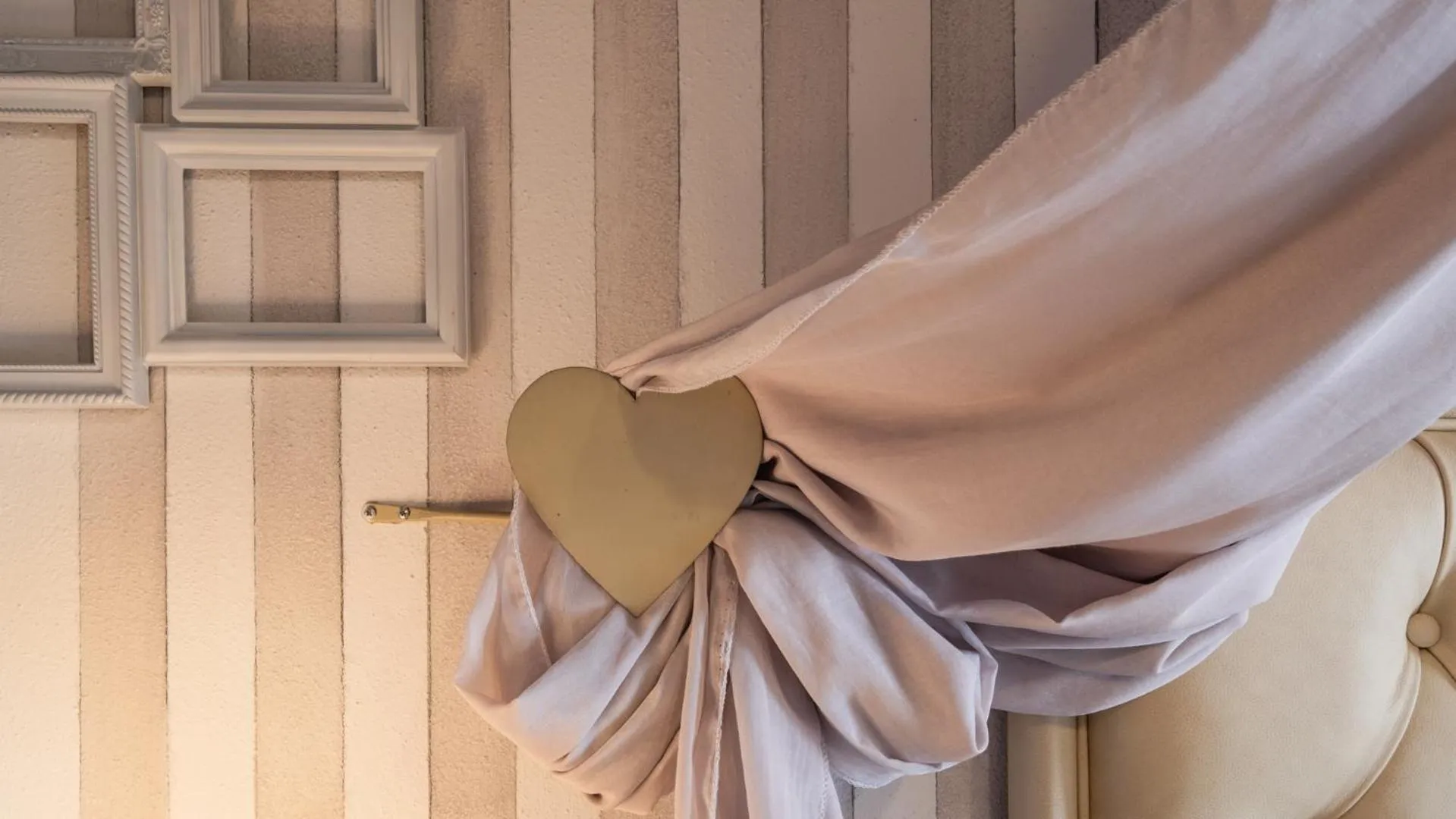 furniture in Il Castagnolo Country B&B