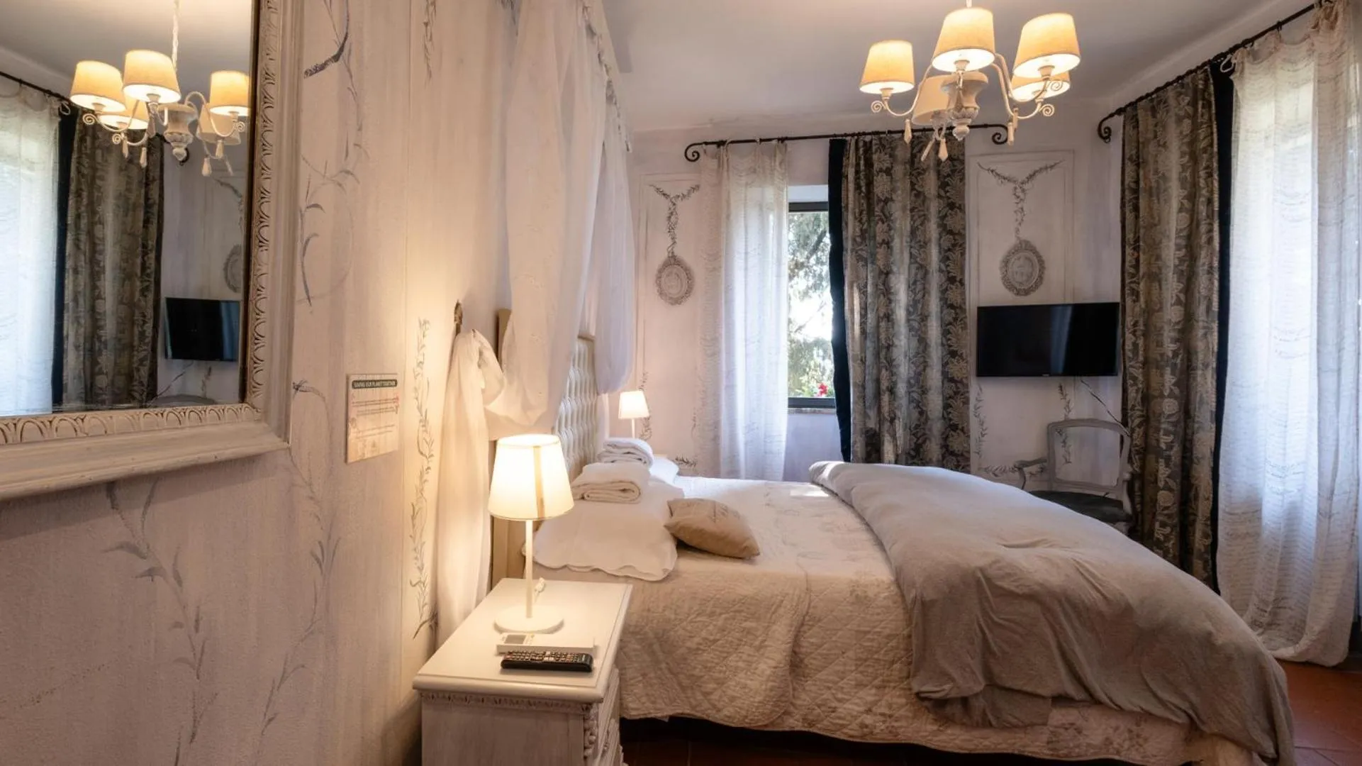 Bedroom, Bed in Il Castagnolo Country B&B