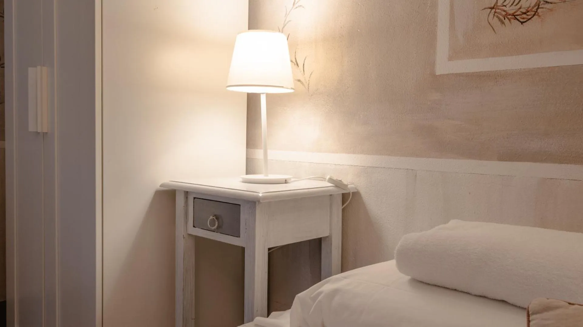 Bedroom, Bed in Il Castagnolo Country B&B