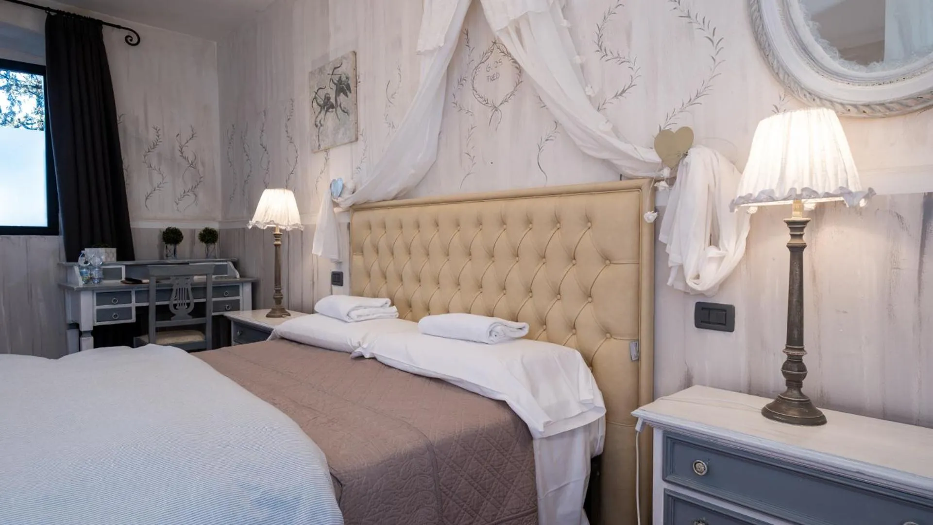 Bedroom, Bed in Il Castagnolo Country B&B