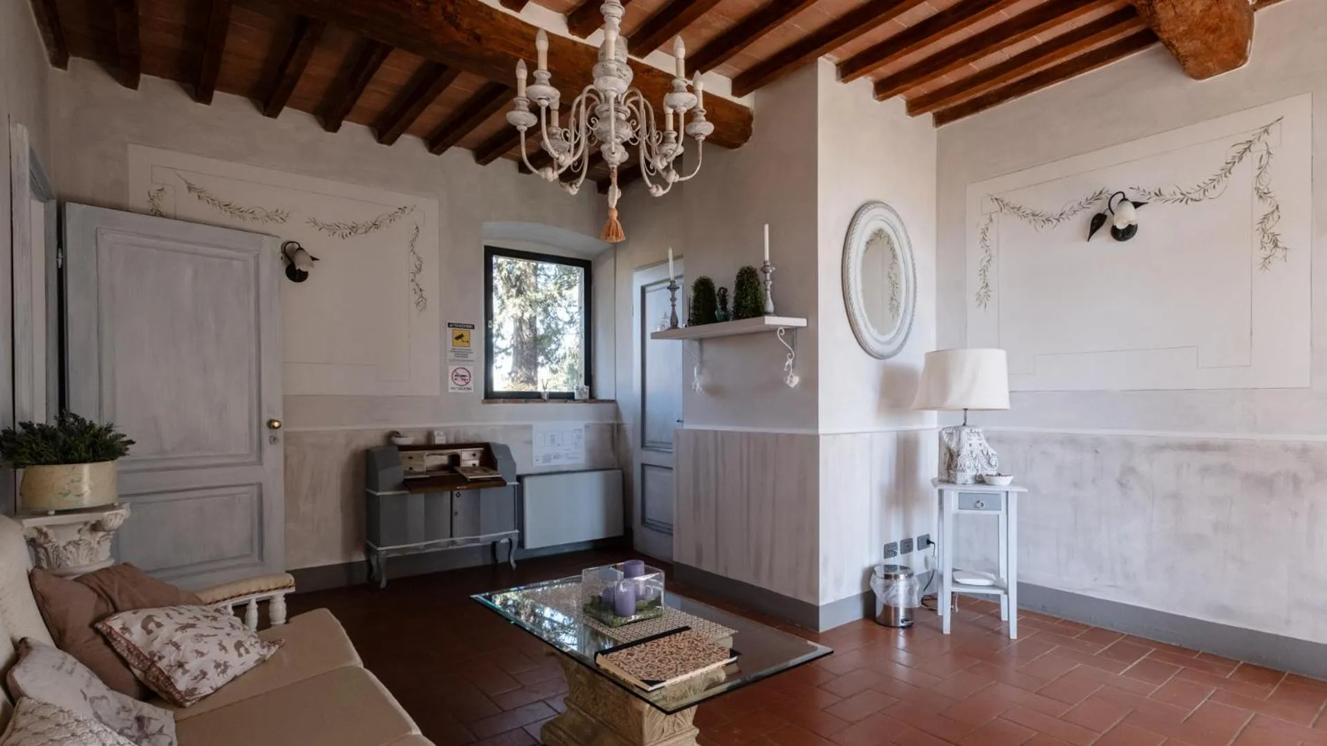 Lobby or reception in Il Castagnolo Country B&B