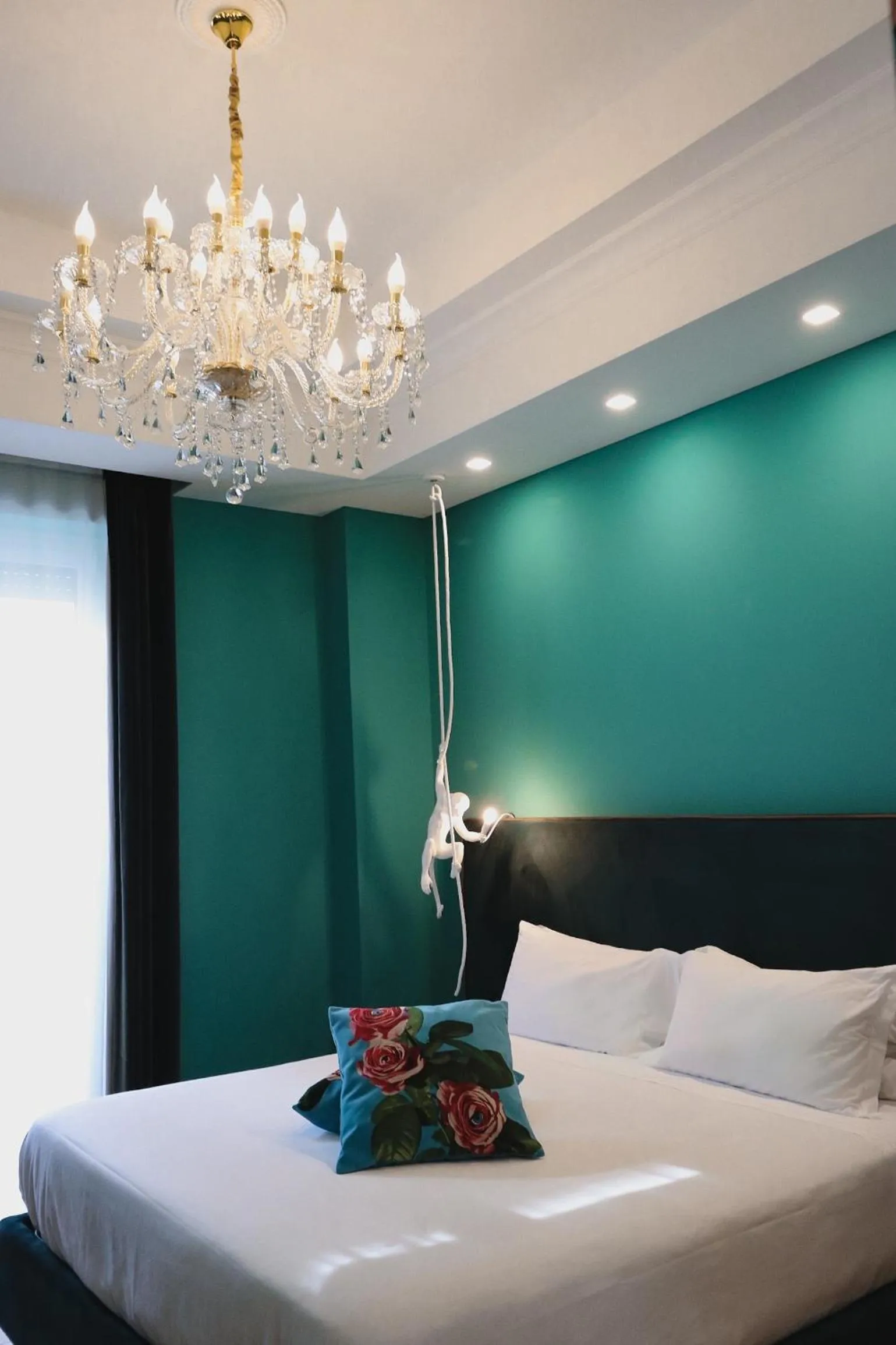 Bed in Aron Only Suites Bed and Breakfast