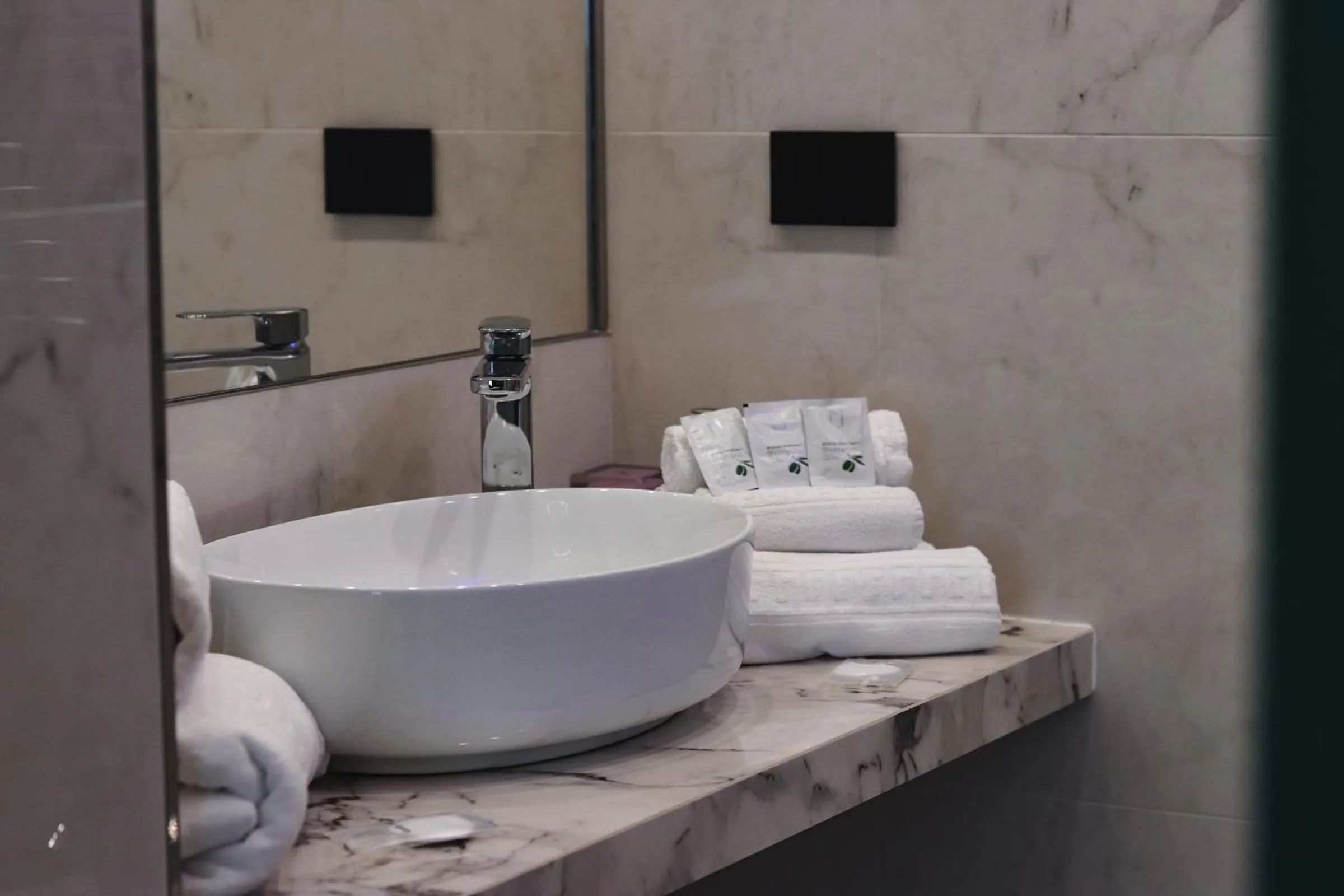 Bathroom in Aron Only Suites Bed and Breakfast