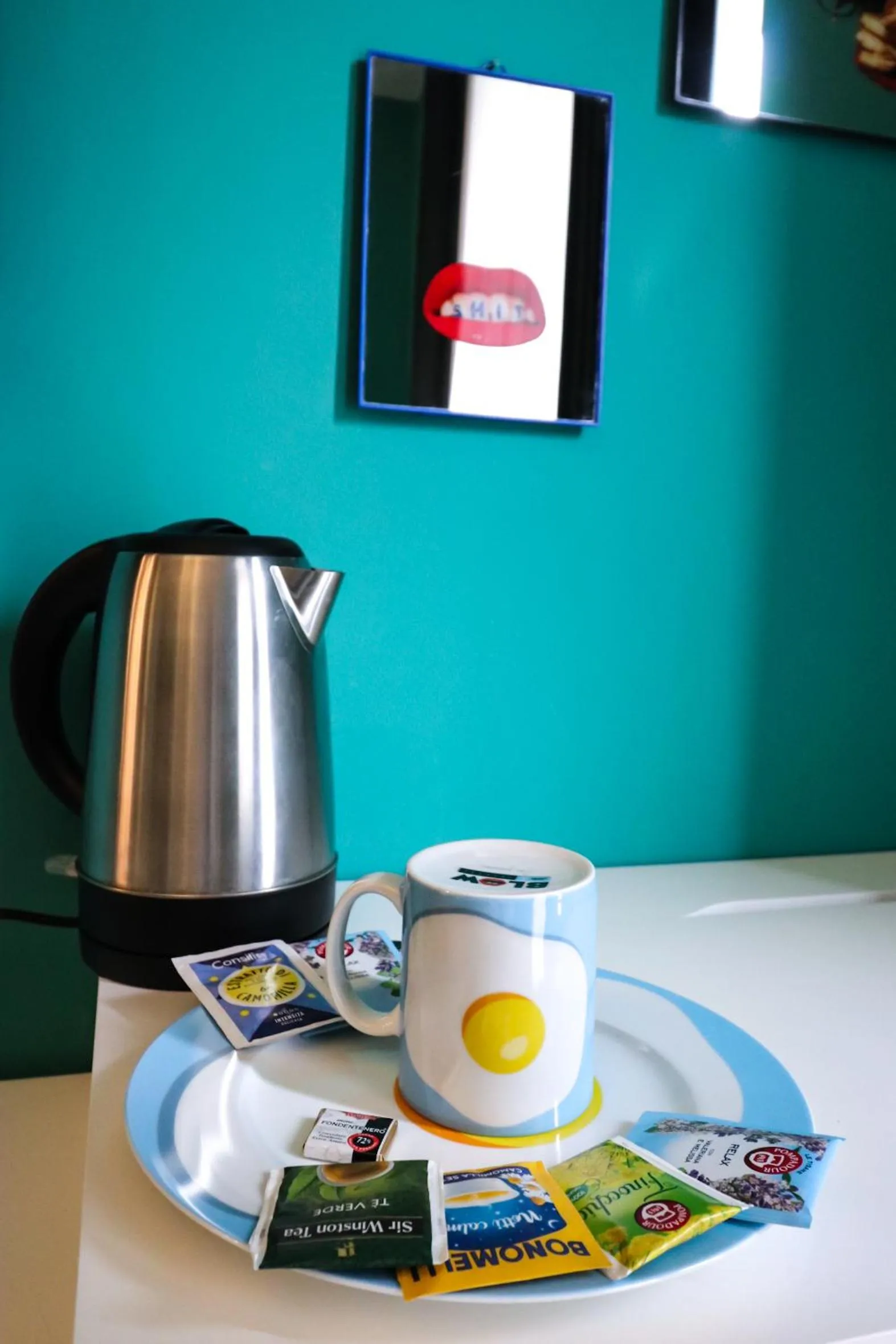 Coffee/tea facilities in Aron Only Suites Bed and Breakfast