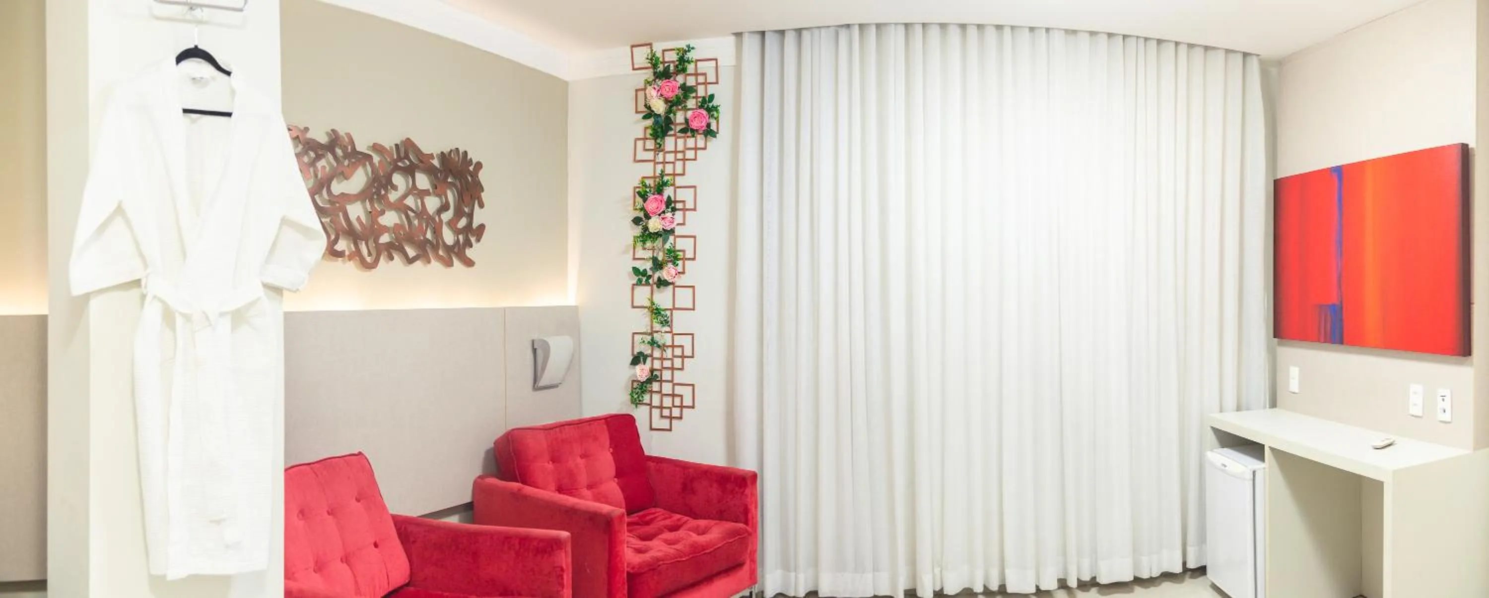 Area and facilities in Lagoon Prime Hotel