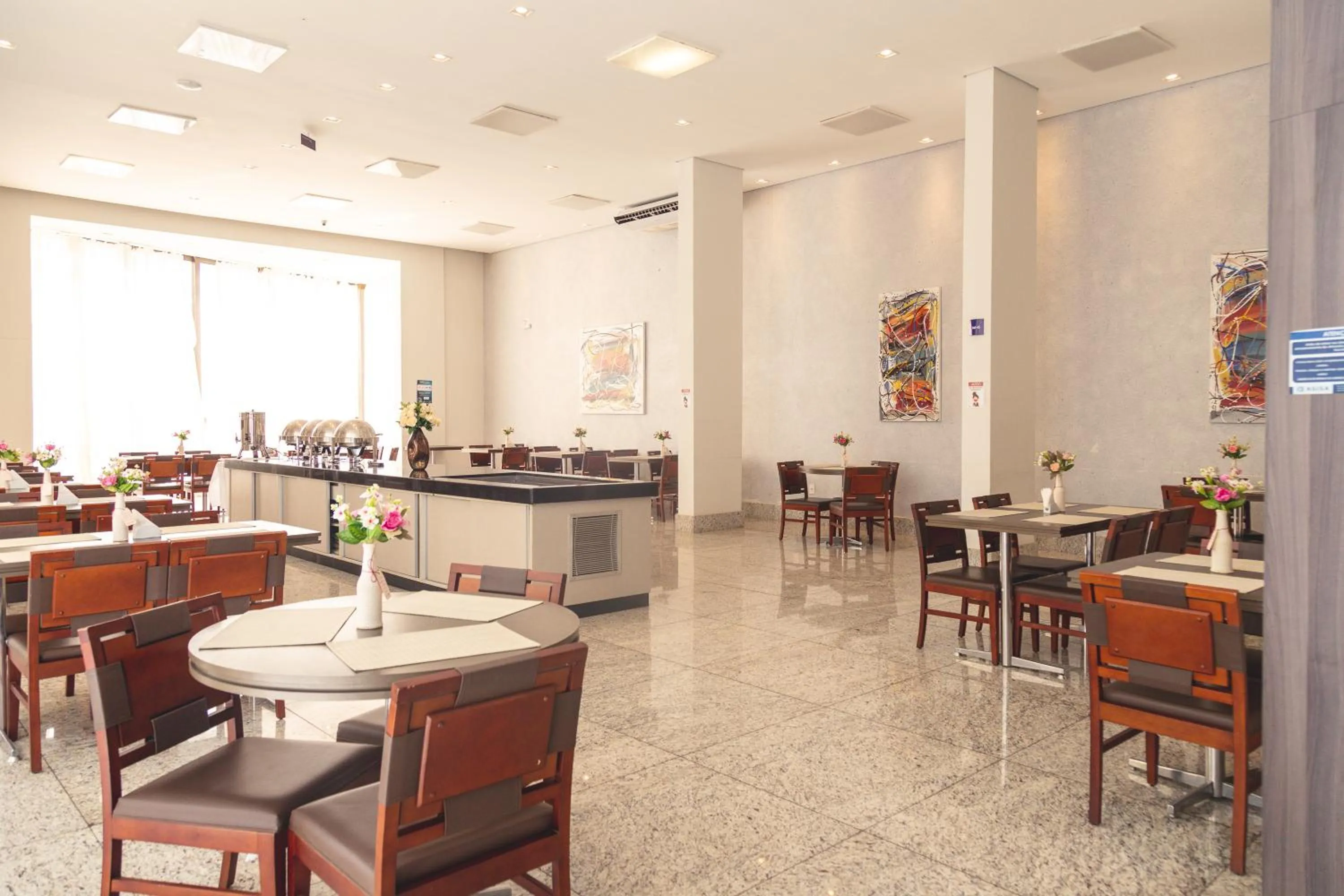 Restaurant/places to eat in Lagoon Prime Hotel