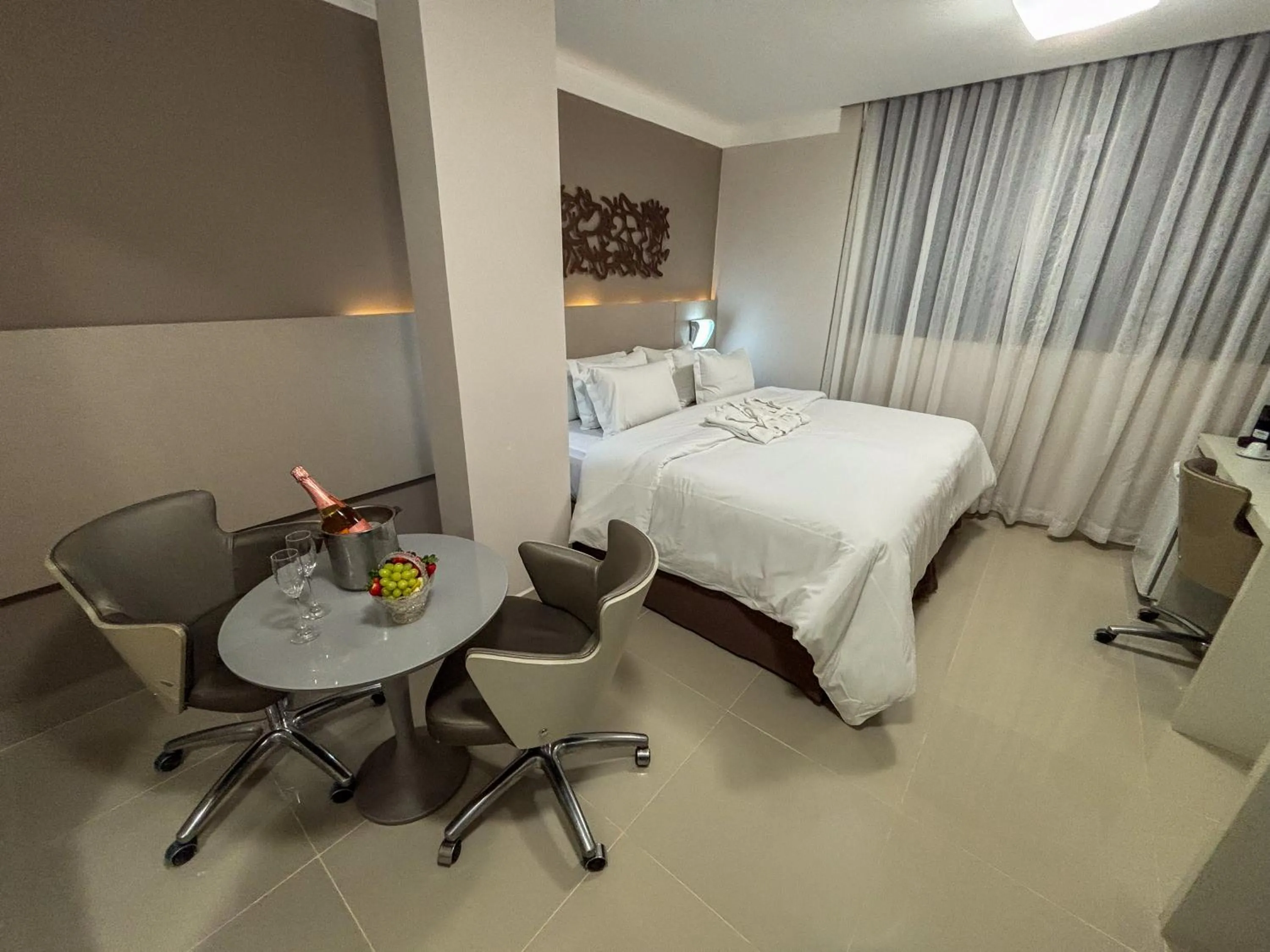 Bedroom, Bed in Lagoon Prime Hotel