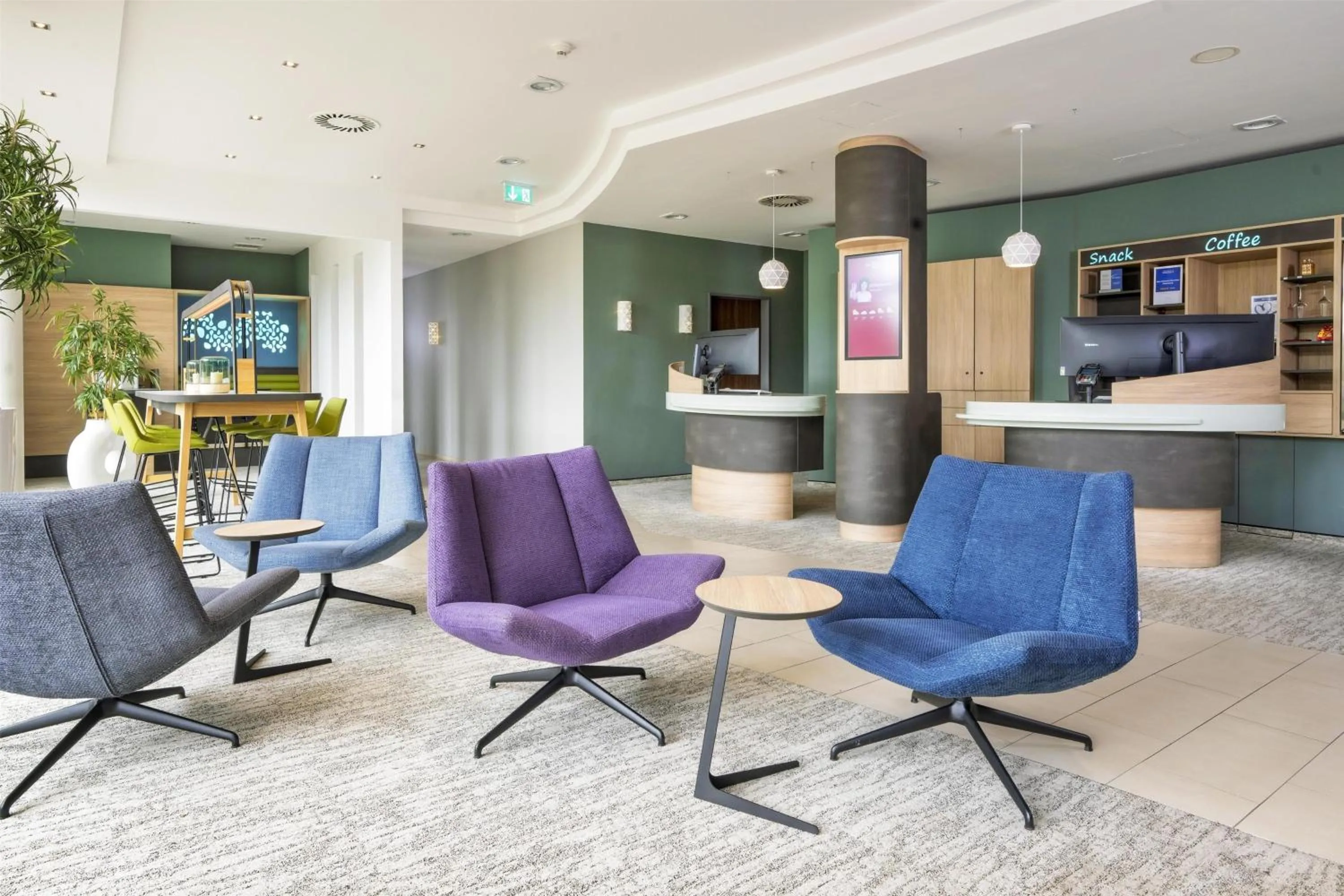 Lobby or reception in Best Western Plus Hotel Papenburg