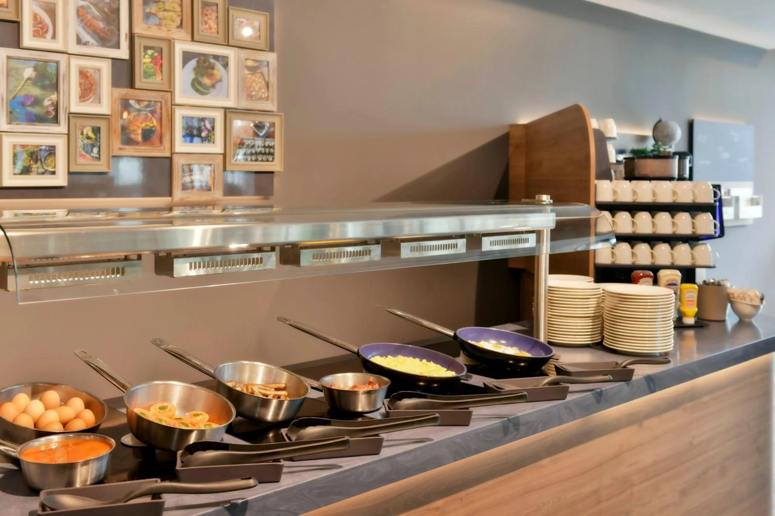 Buffet breakfast in Best Western Plus Hotel Papenburg