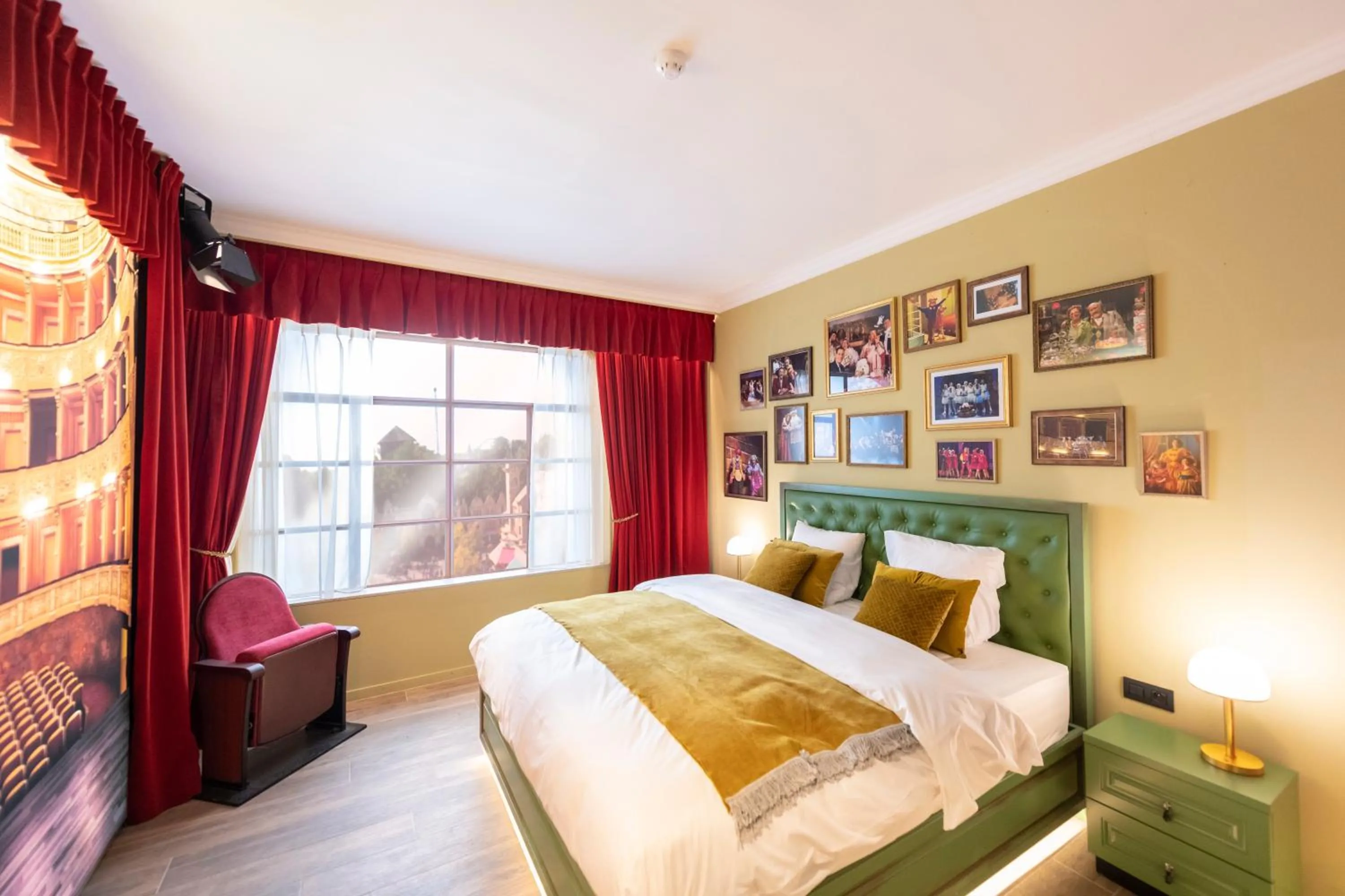 Bed in Plopsaland Theater Hotel