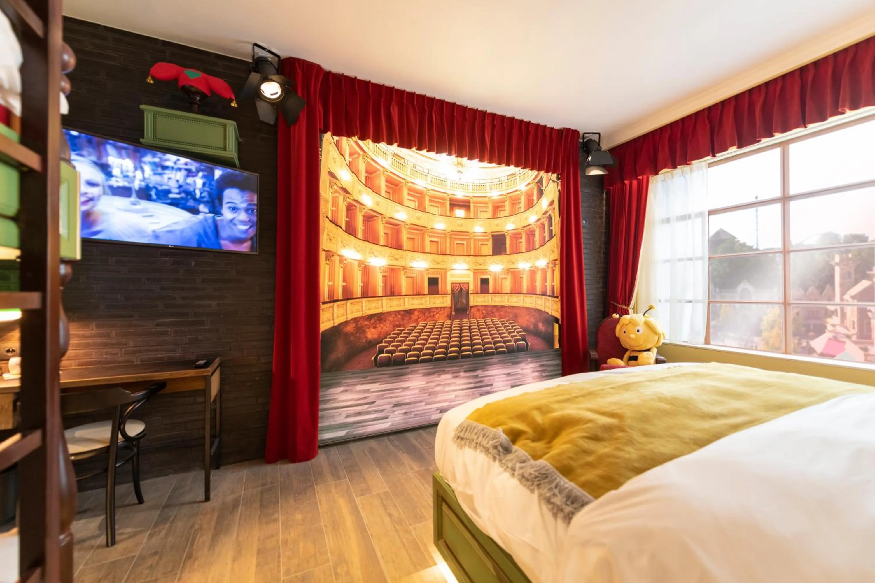 Bed in Plopsaland Theater Hotel