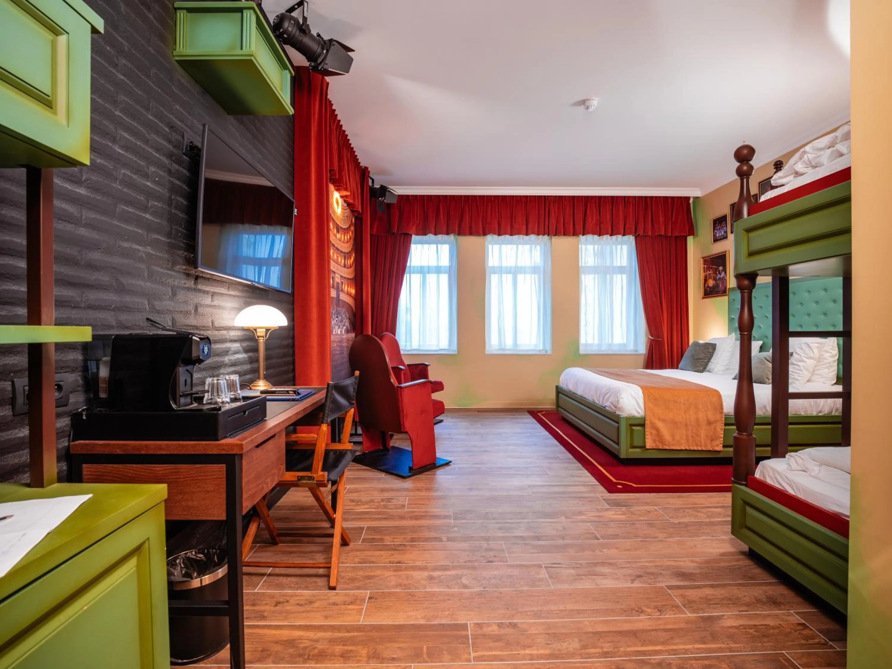 Bed in Plopsaland Theater Hotel