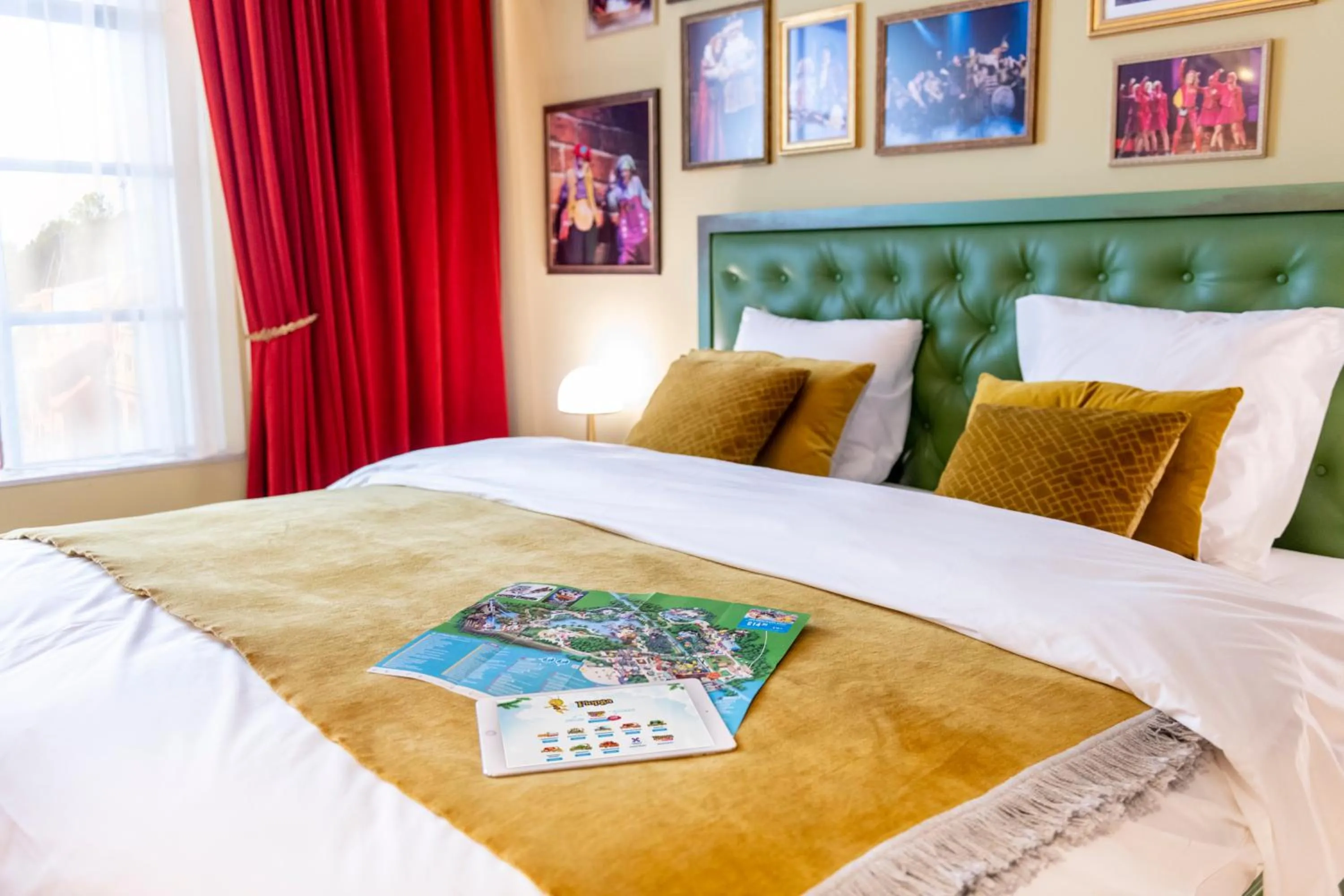 Bed in Plopsaland Theater Hotel