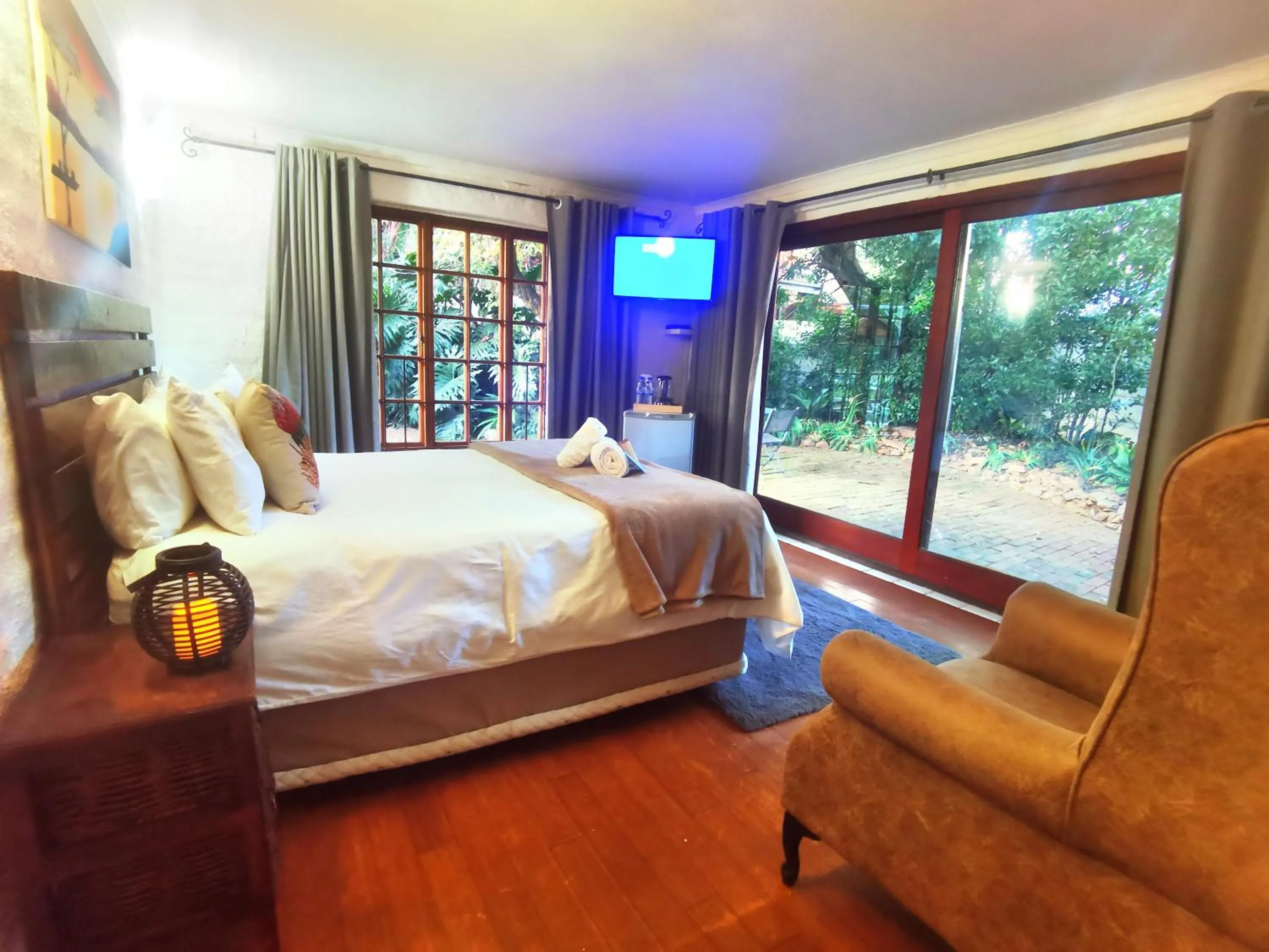 Bed in Libra Lodge & Spa - Randburg, Johannesburg
