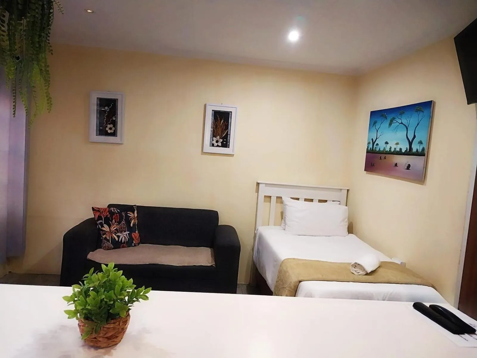 Bed in Libra Lodge & Spa - Randburg, Johannesburg