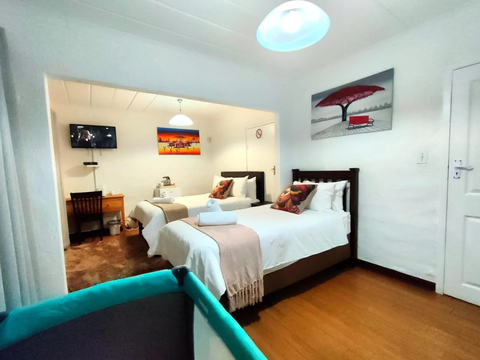 Photo of the whole room, Bed in Libra Lodge & Spa - Randburg, Johannesburg