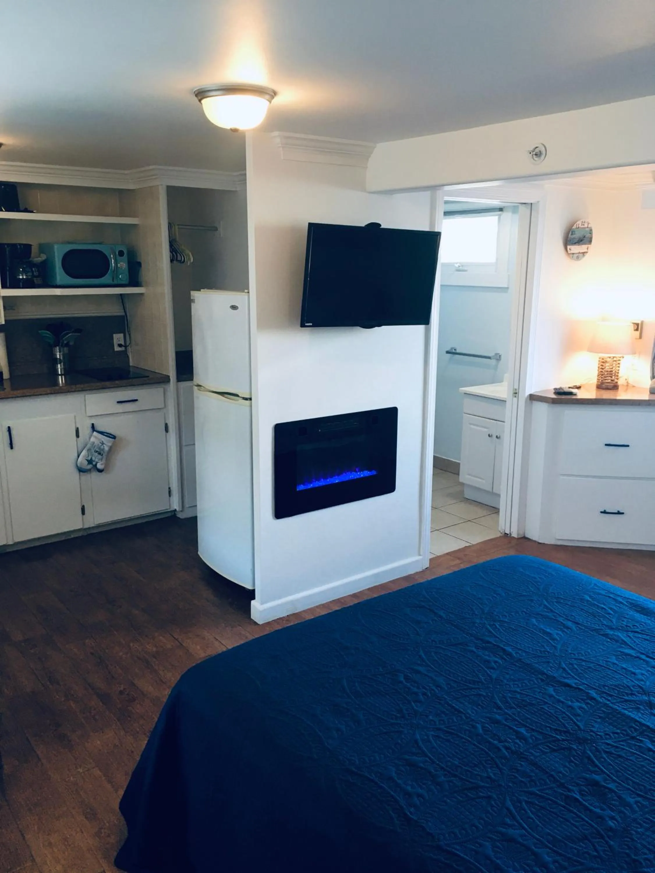 Living room, Bed in White Cap Village Unit 6