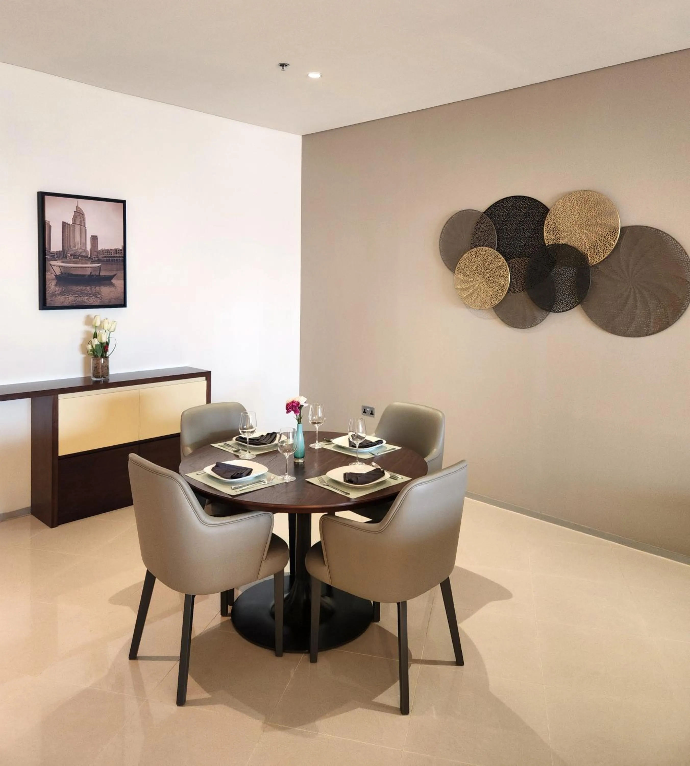 Dining area in Ascott Park Place Dubai