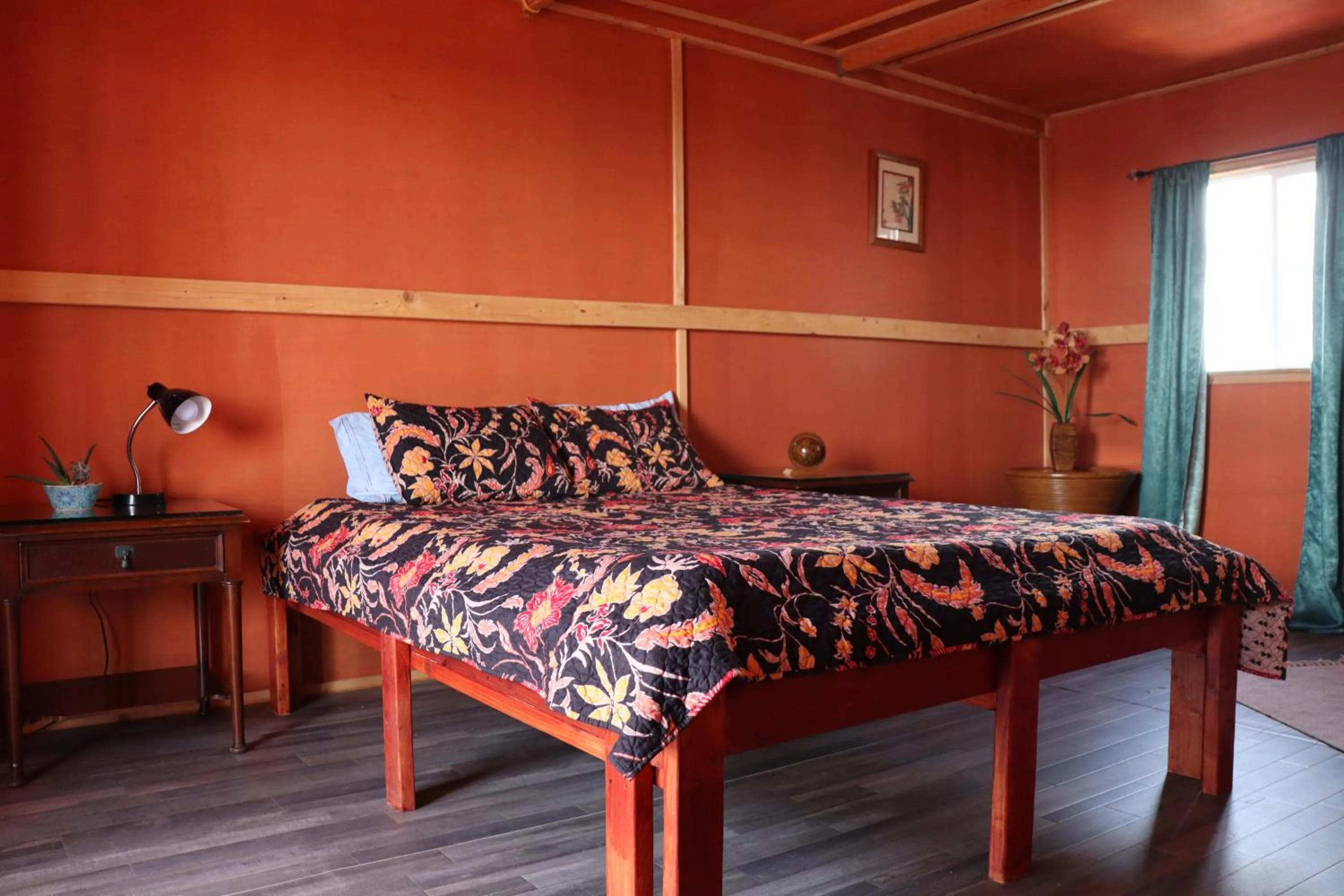 Bed in Open Gate Hostel Hawaii