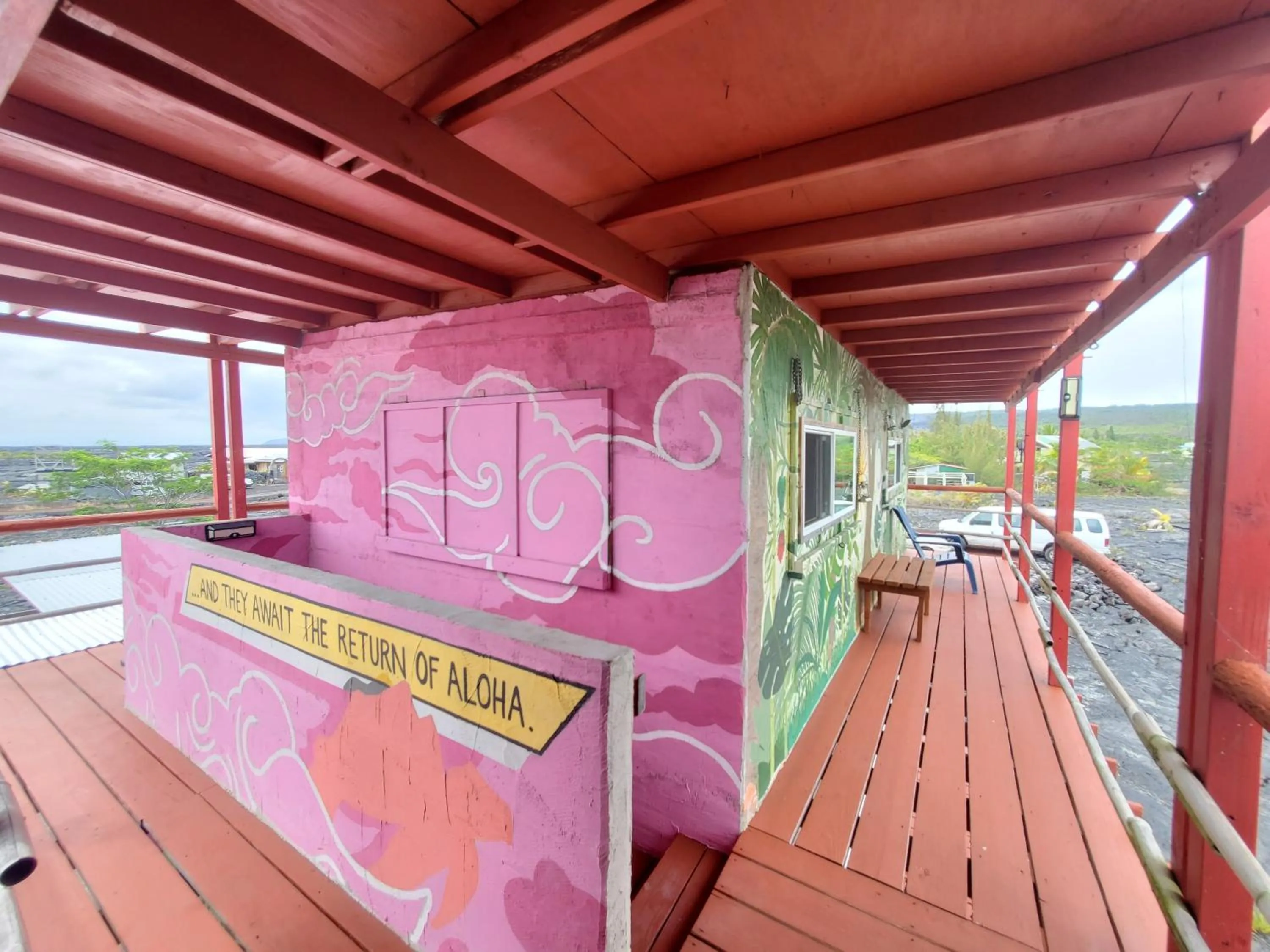 Property building in Open Gate Hostel Hawaii