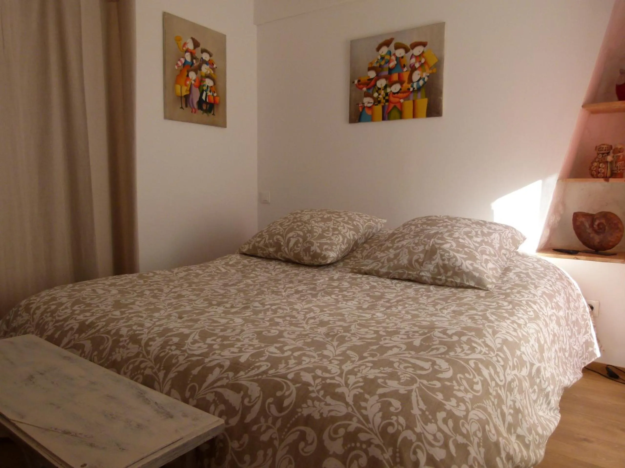 Bed in chambre campagnarde