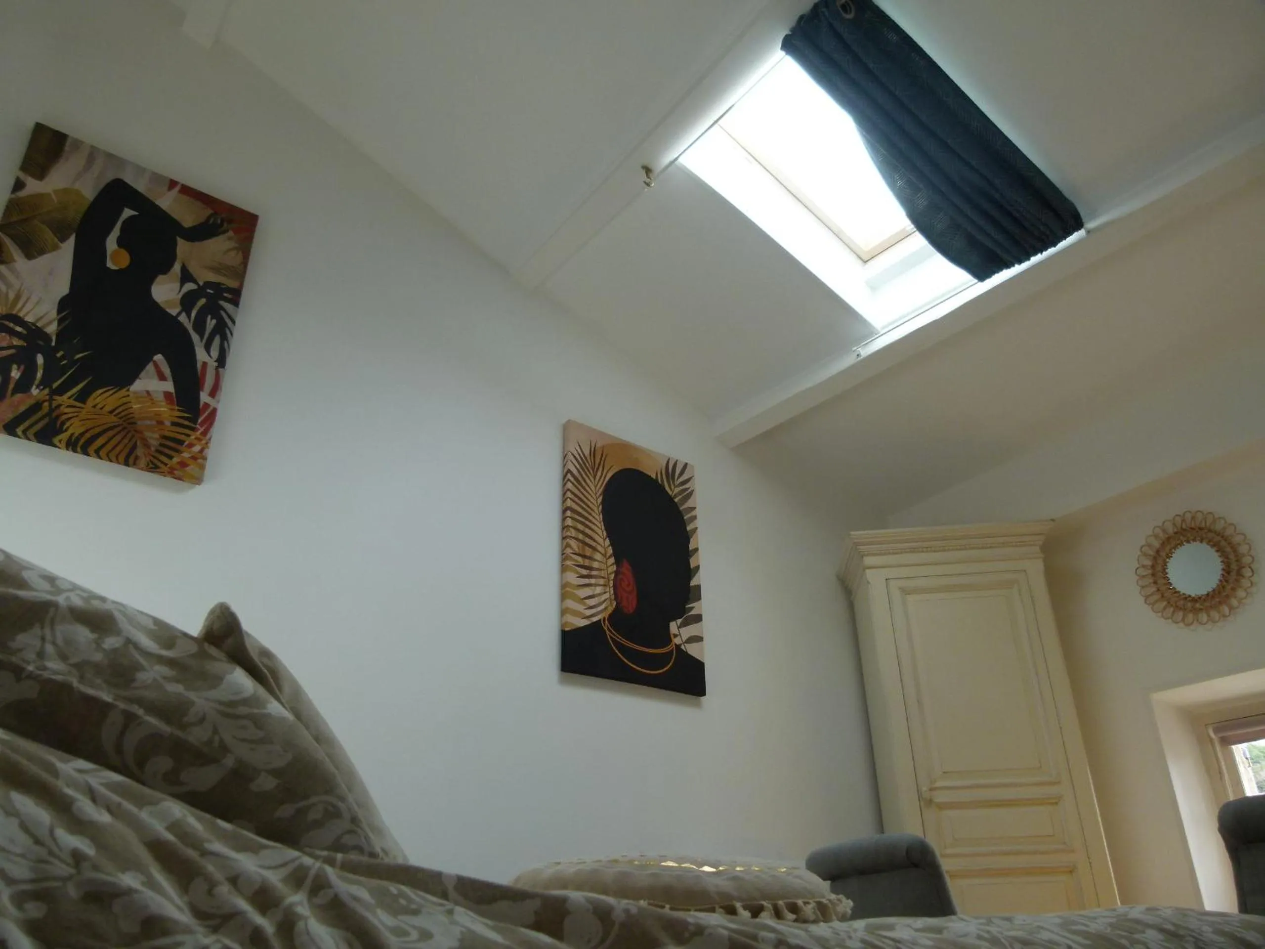 TV and multimedia in chambre campagnarde