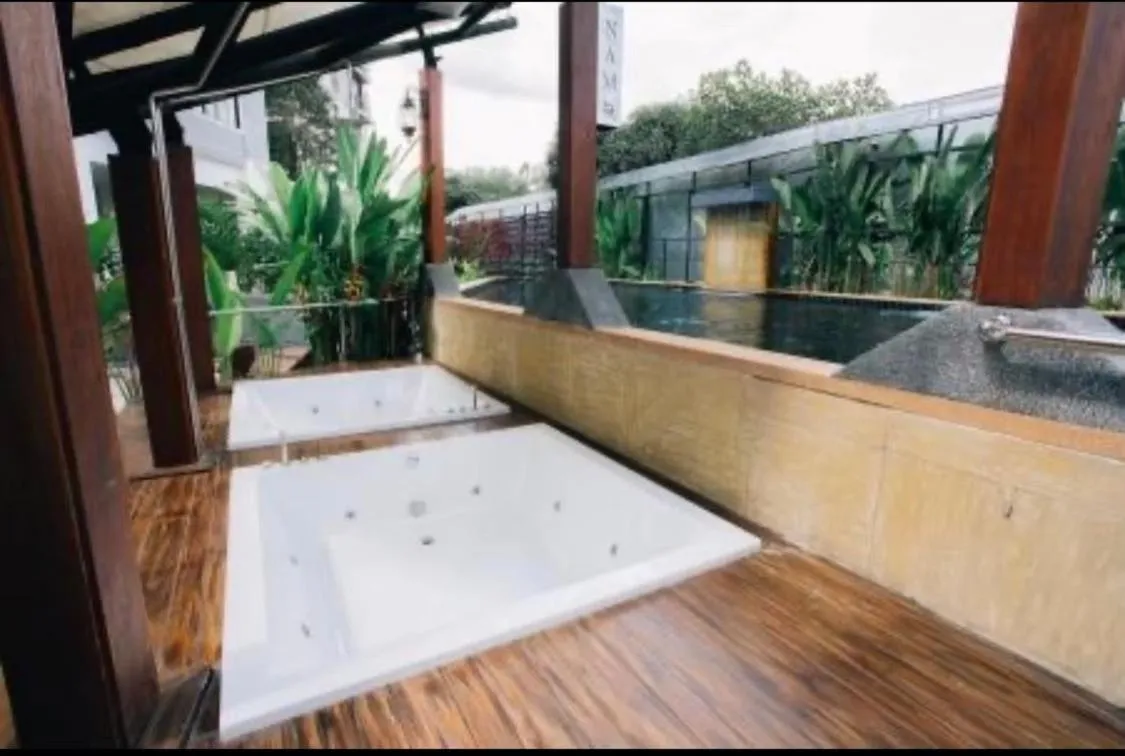 Swimming pool in Zotel