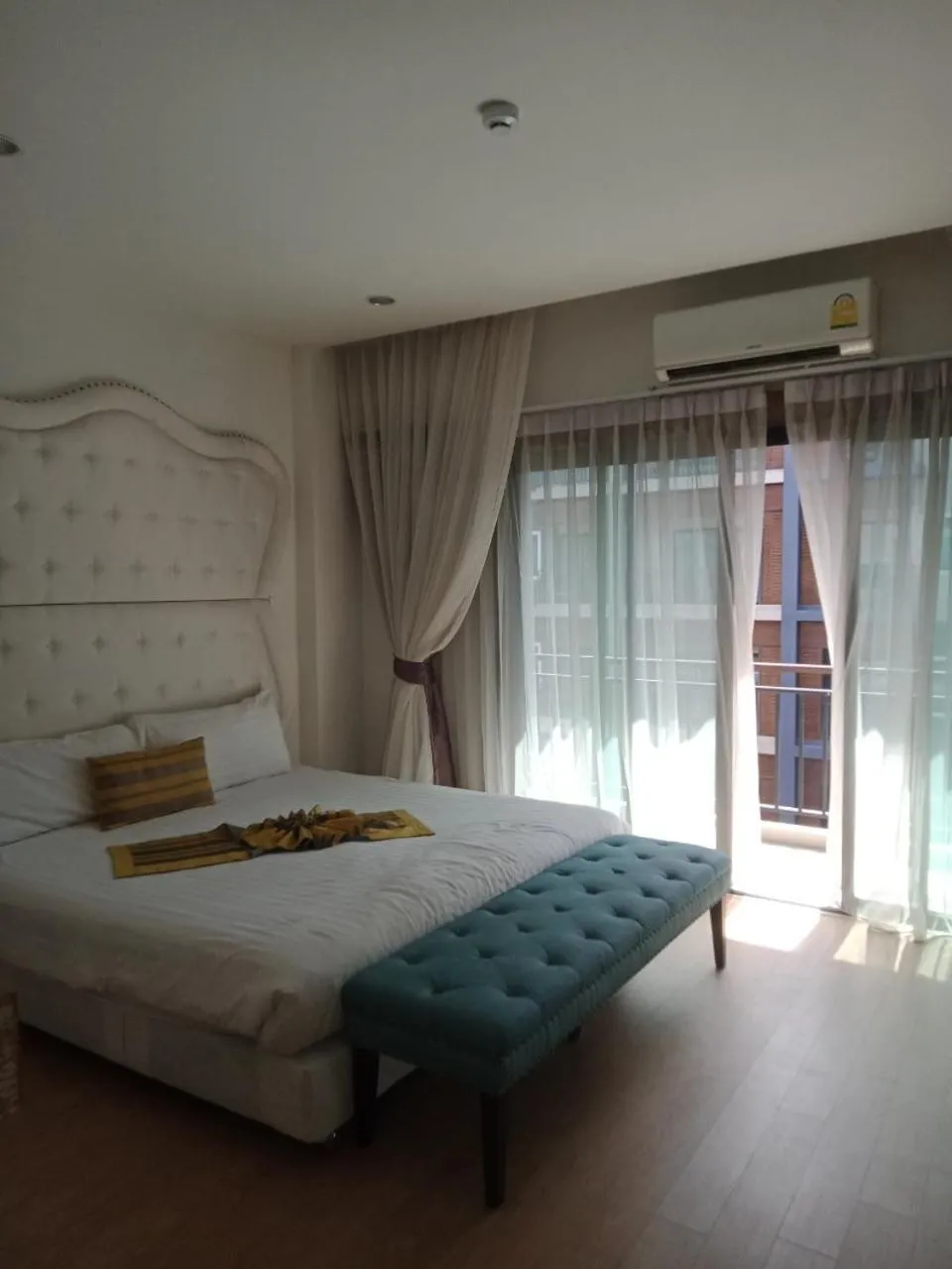 Bedroom, Bed in Zotel