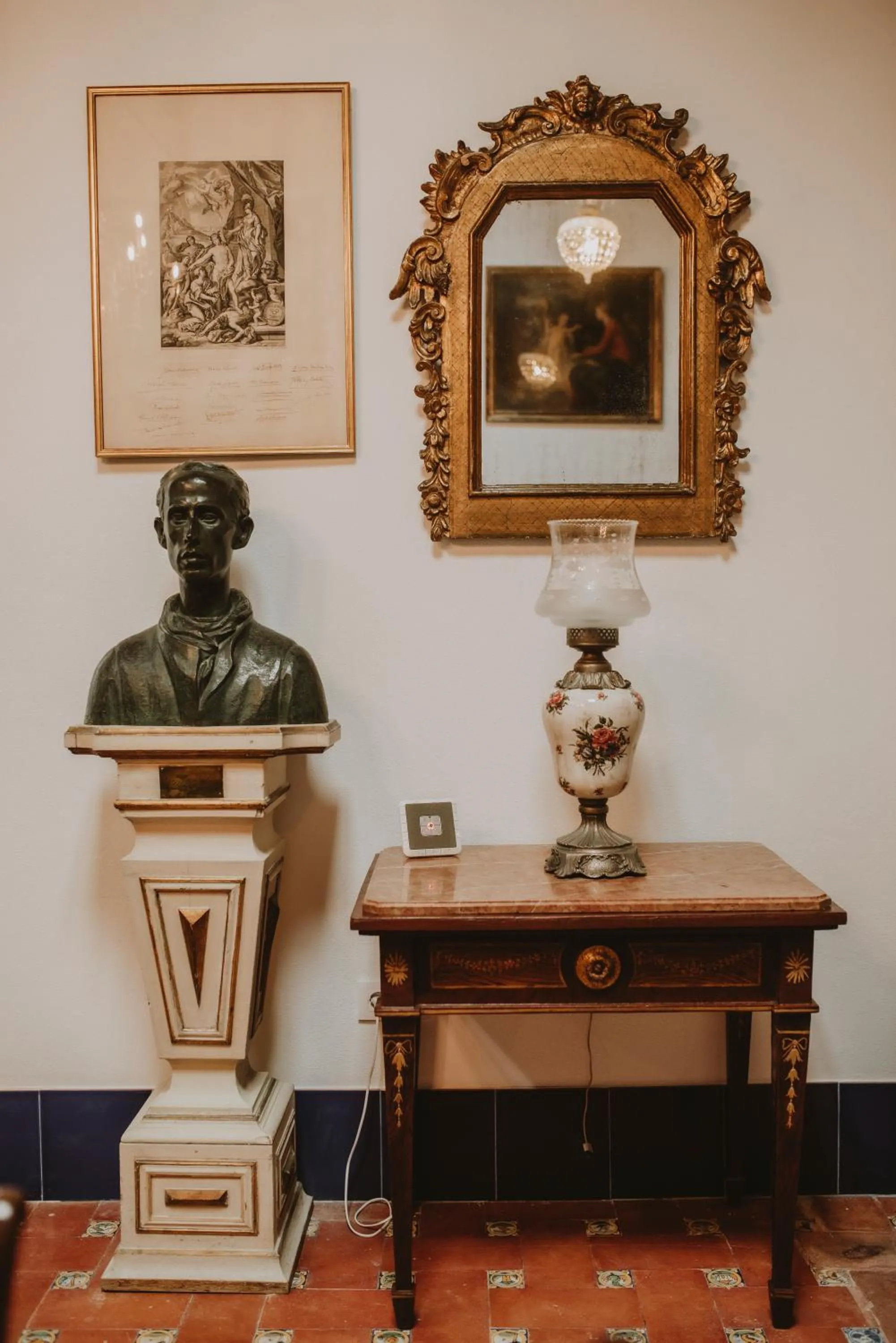 Decorative detail in Posada La Casa Del Pintor