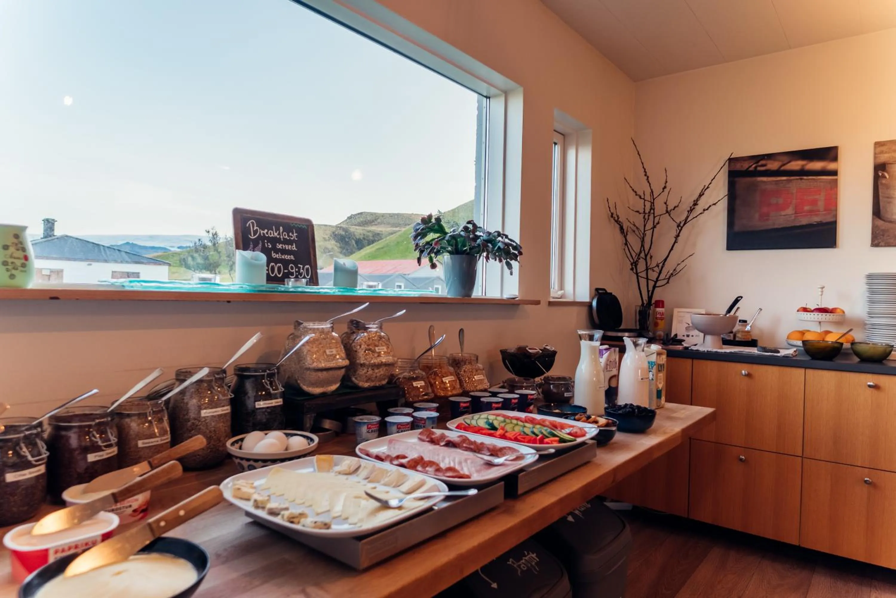 Breakfast in Farmhouse Lodge