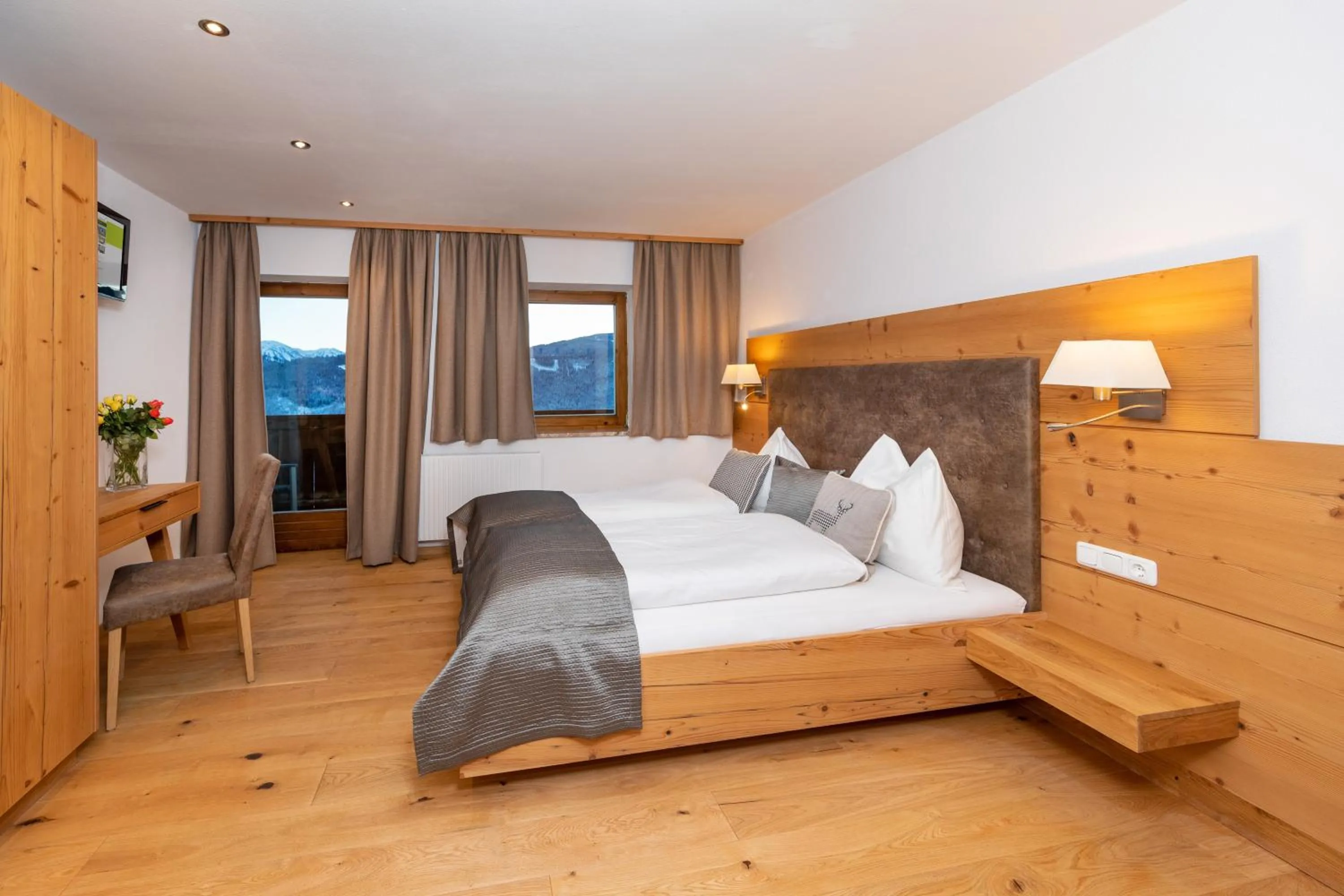 Photo of the whole room, Bed in Das Grünholz Aparthotel