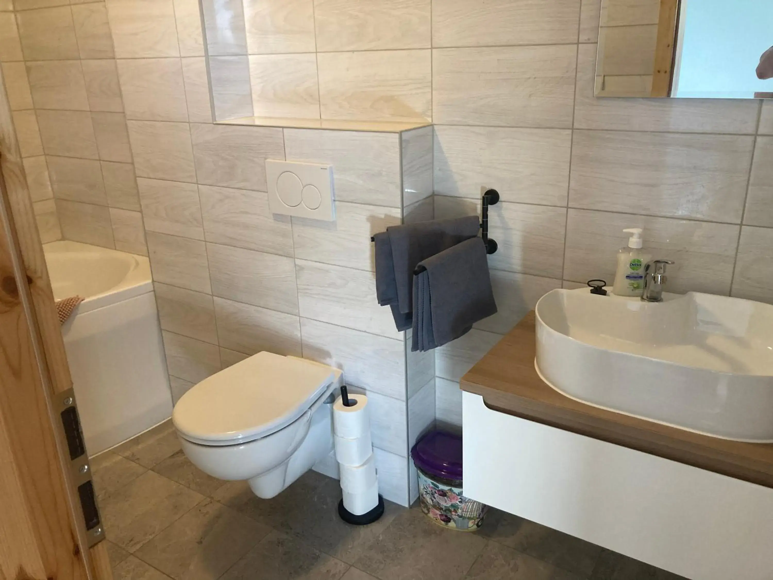 Deluxe Double Room with Bath - single occupancy in Rezidencia Podhájska Deluxe Double Room with Bath - single occupancy in Rezidencia Podhájska