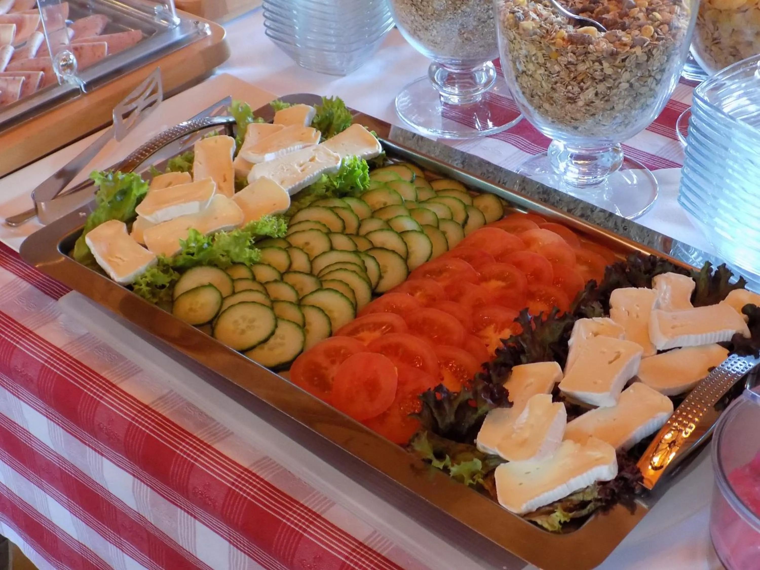 Buffet breakfast in Alpenhotel Bergzauber