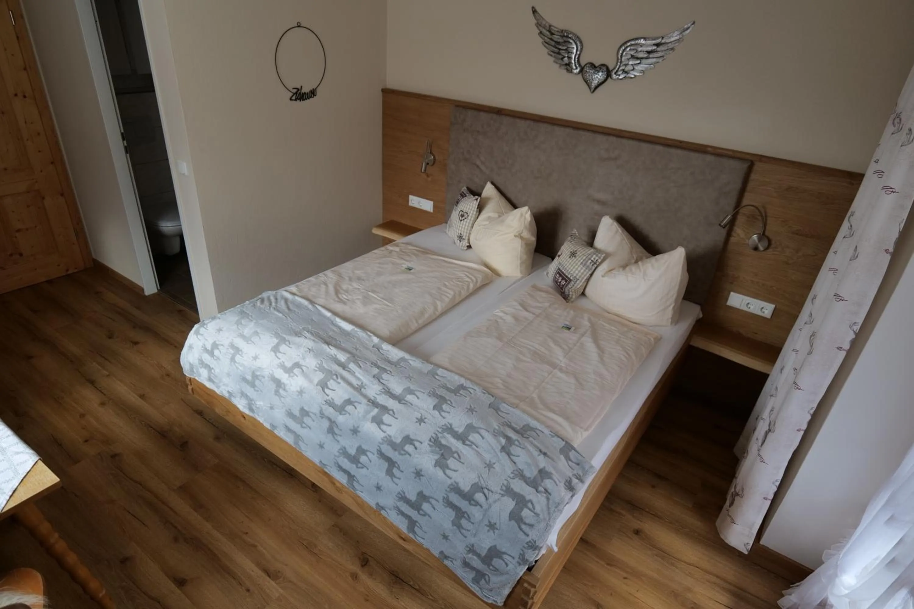 Bed in Alpenhotel Bergzauber