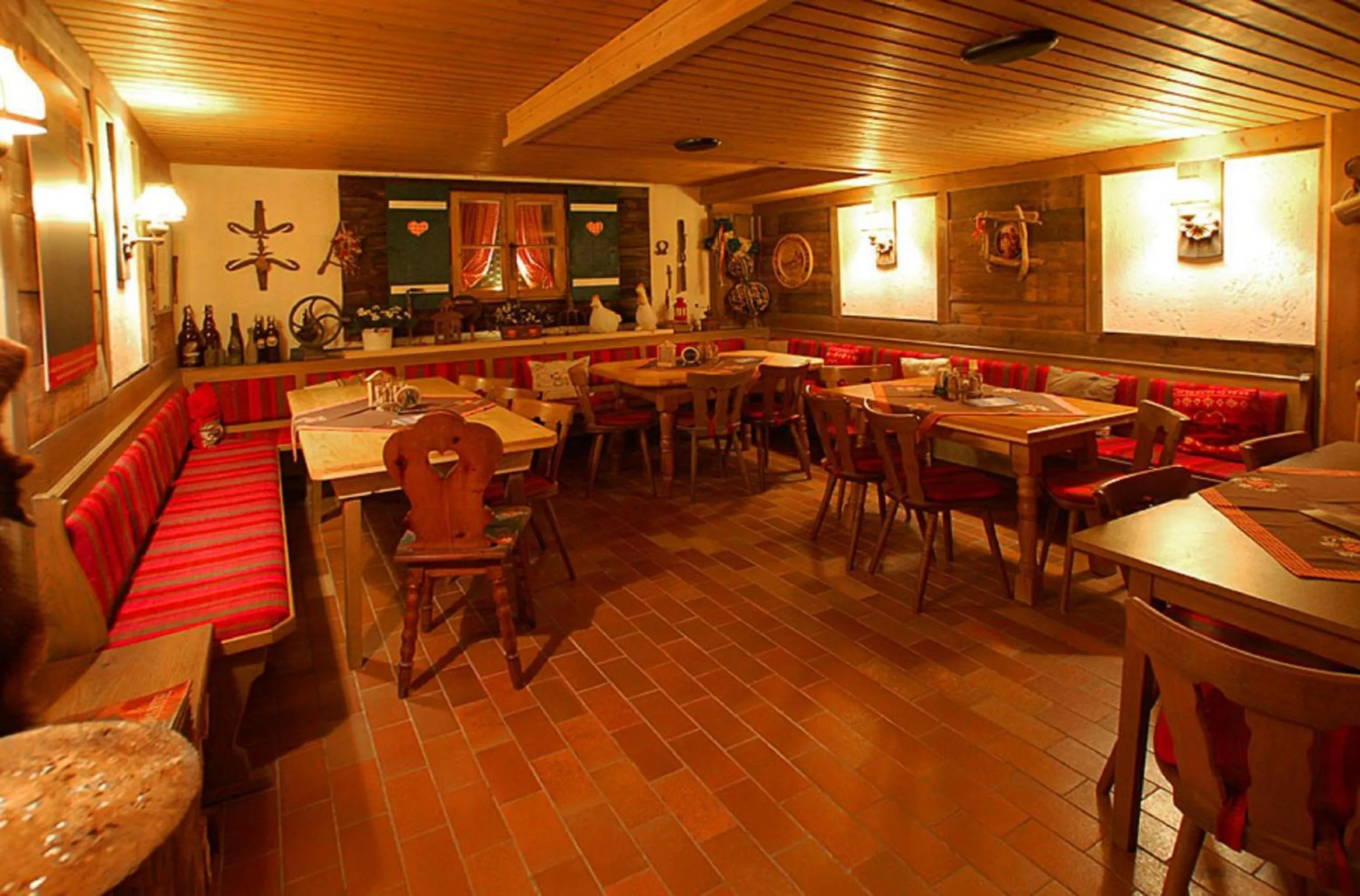 Lounge or bar in Alpenhotel Bergzauber