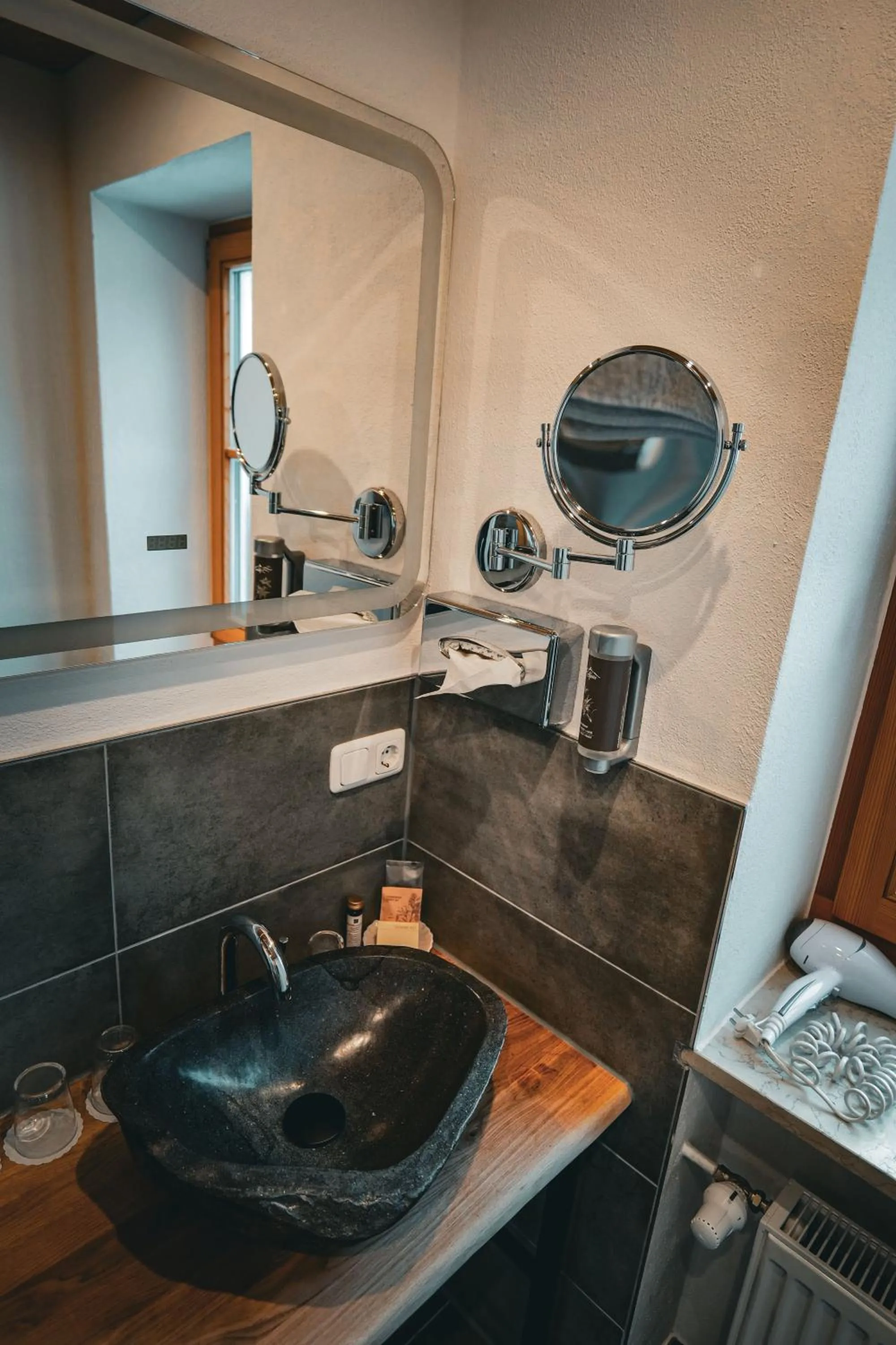 Shower in Alpenhotel Bergzauber