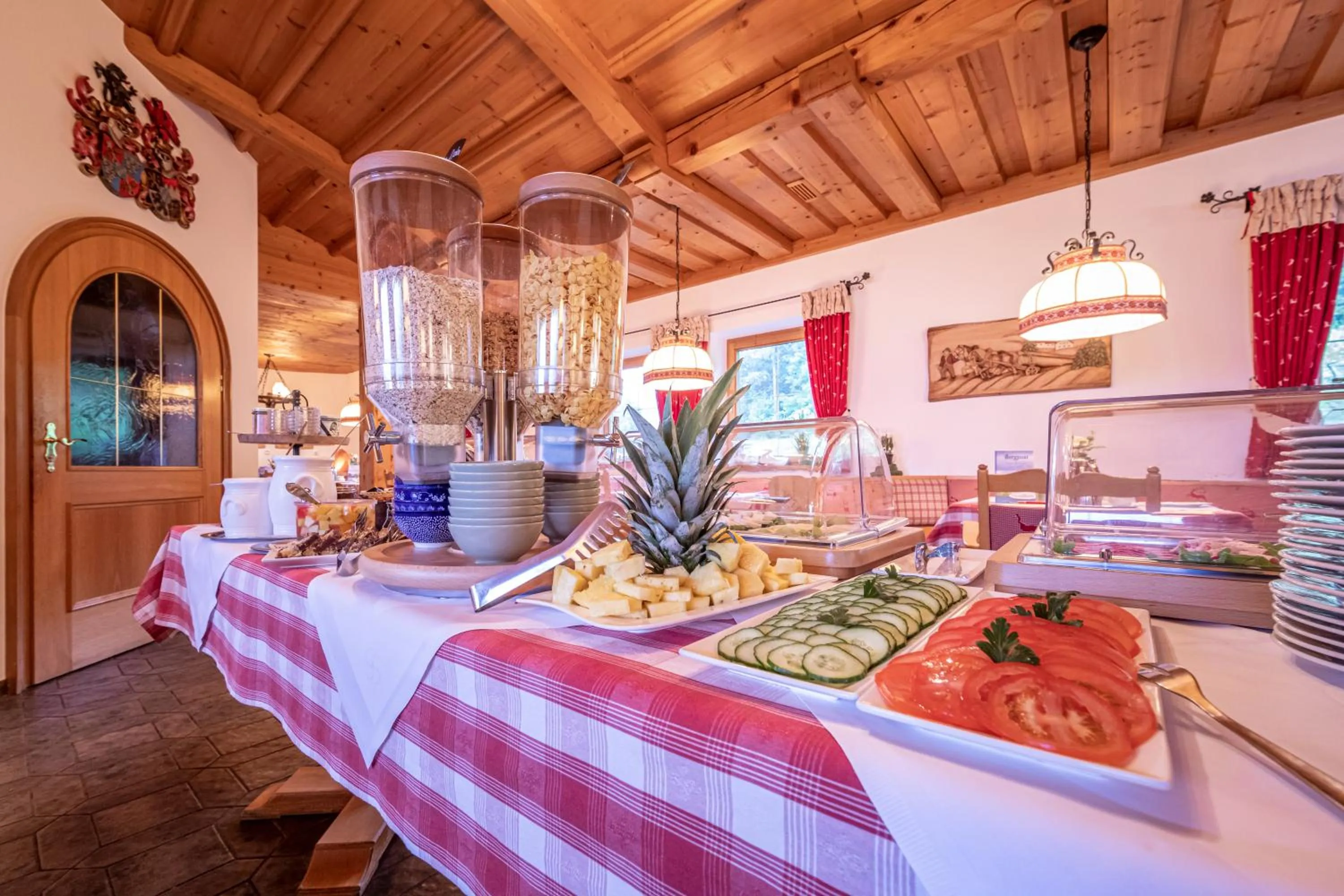 Breakfast in Alpenhotel Bergzauber