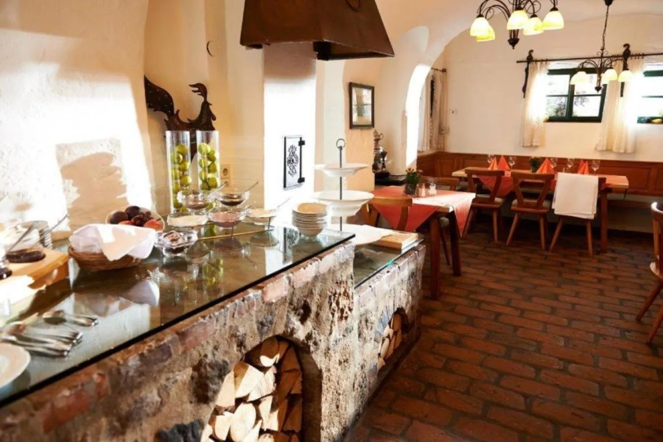 Buffet breakfast in DER SCHWAN Hotel & Restaurant