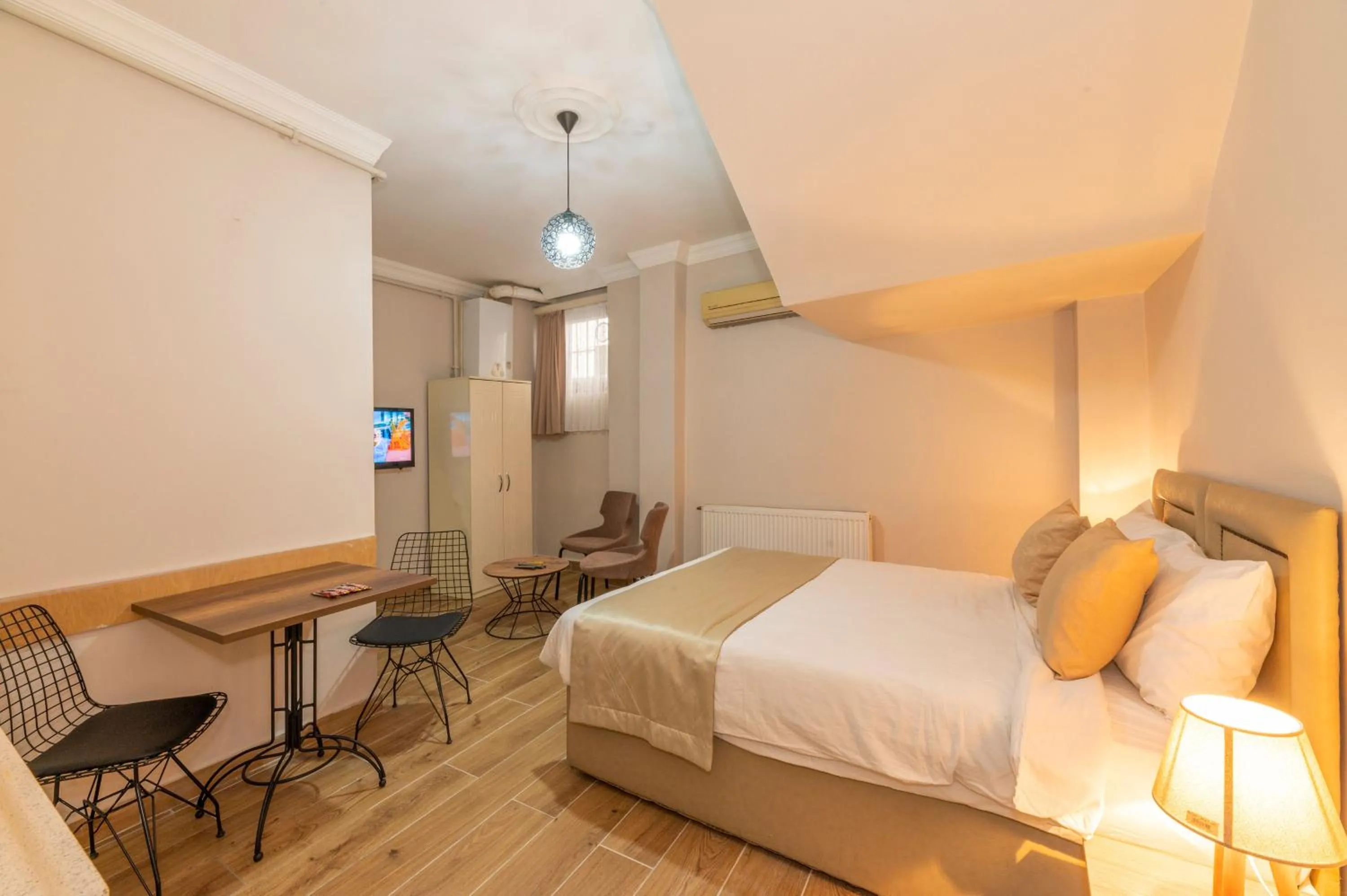 TV and multimedia, Bed in Marida Residence - Istanbul Taksim