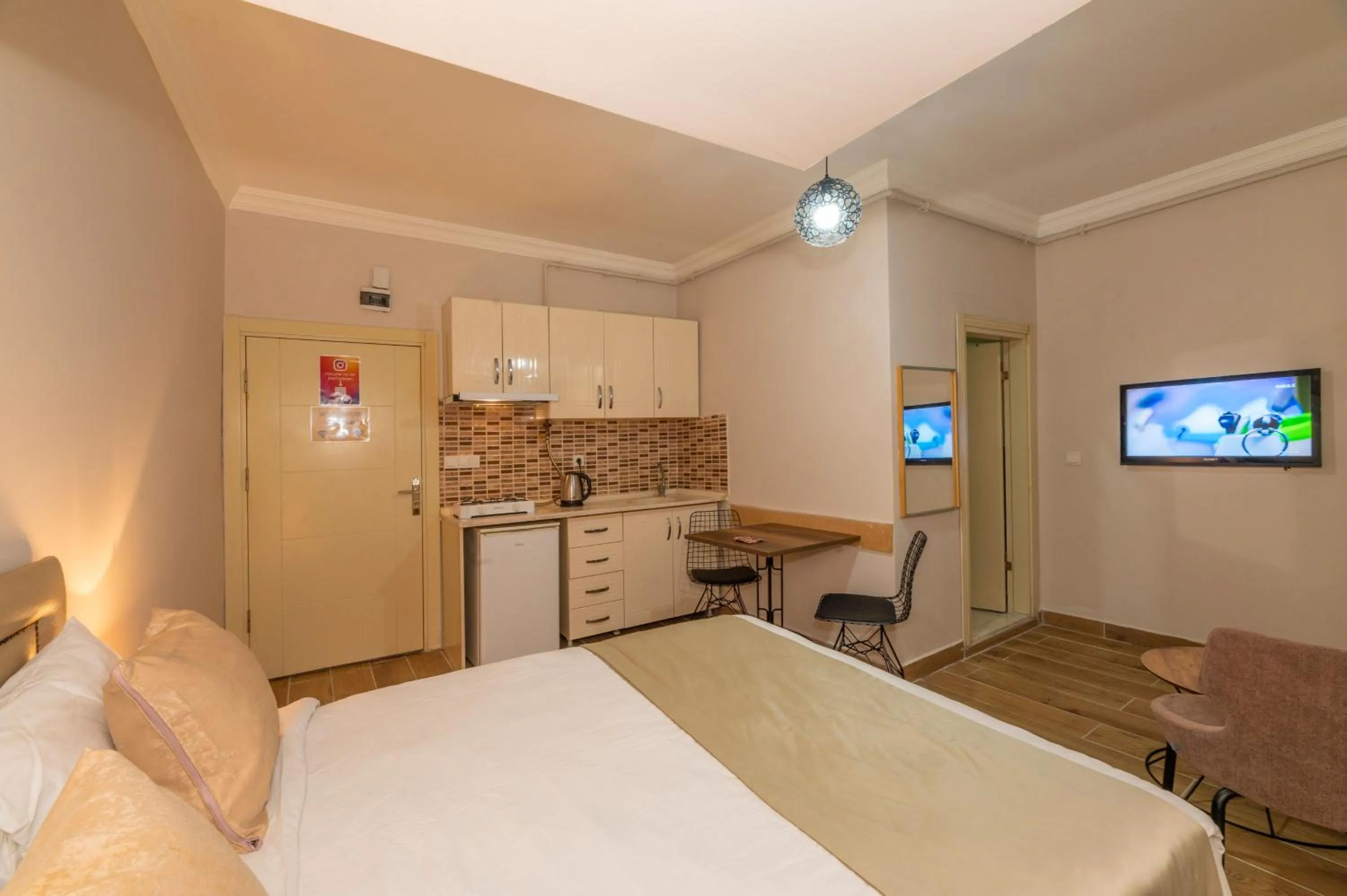 Photo of the whole room, Bed in Marida Residence - Istanbul Taksim