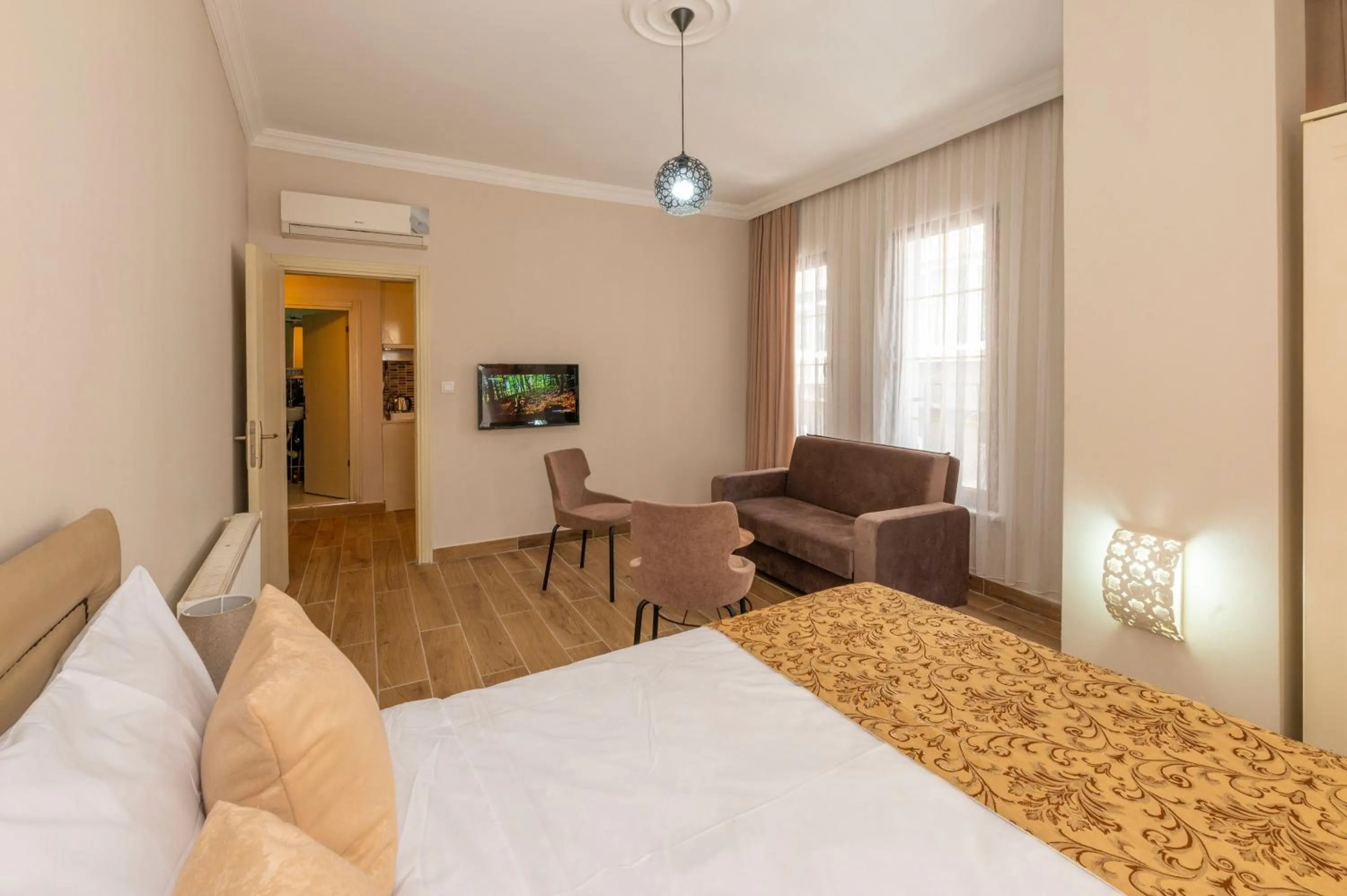 Photo of the whole room, Bed in Marida Residence - Istanbul Taksim