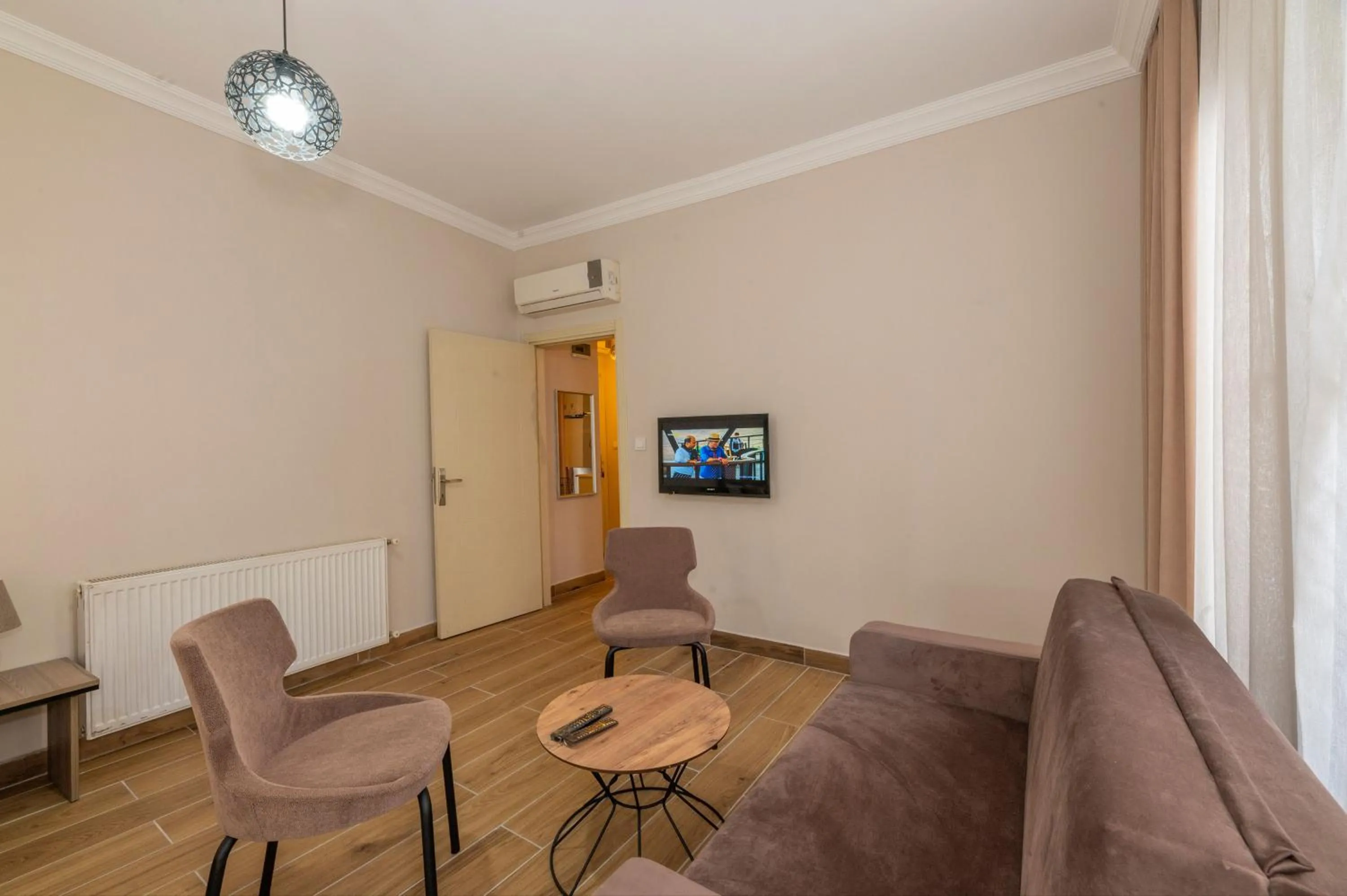 Photo of the whole room in Marida Residence - Istanbul Taksim