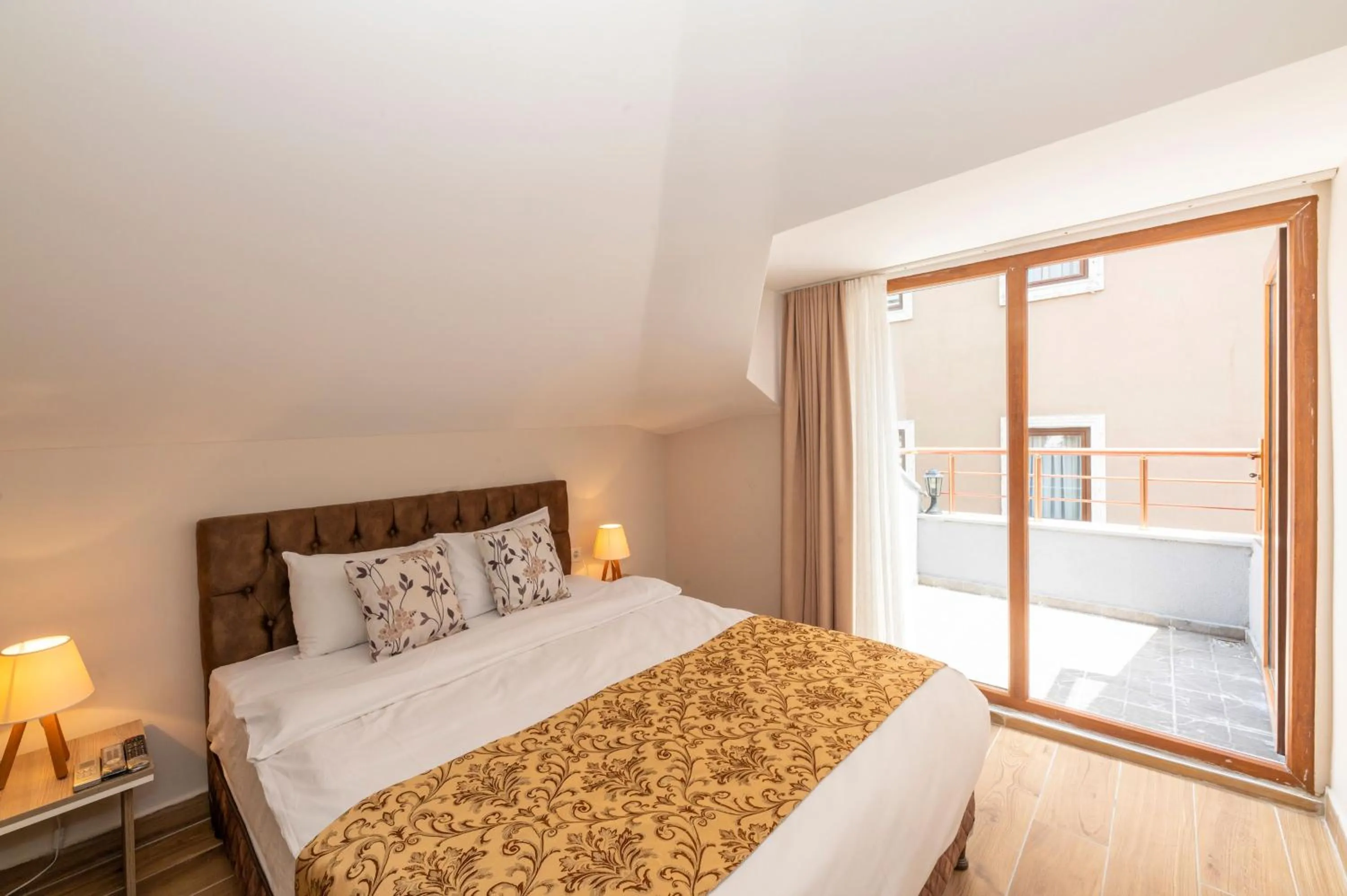 Bed in Marida Residence - Istanbul Taksim